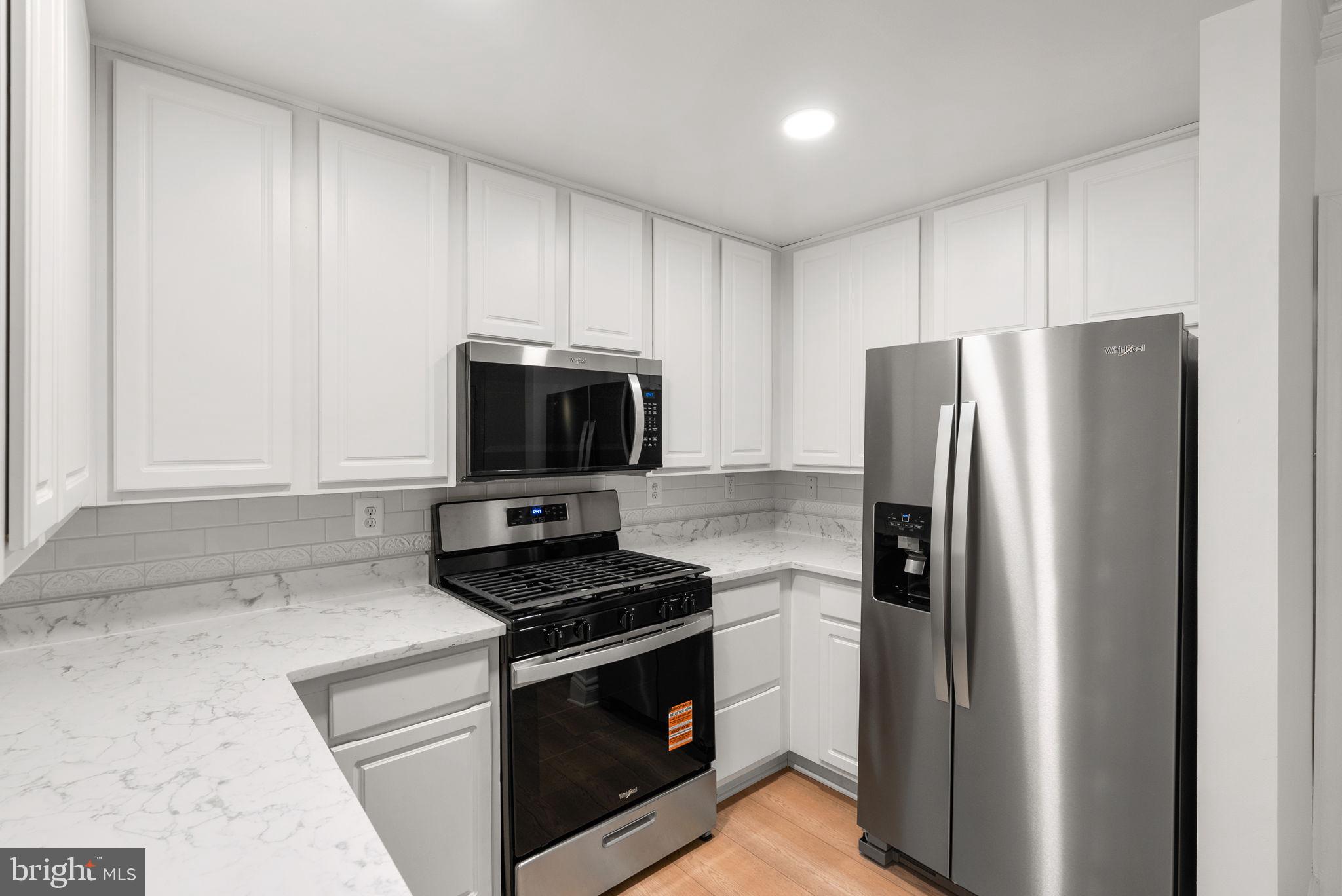 KENTLANDS - Residential