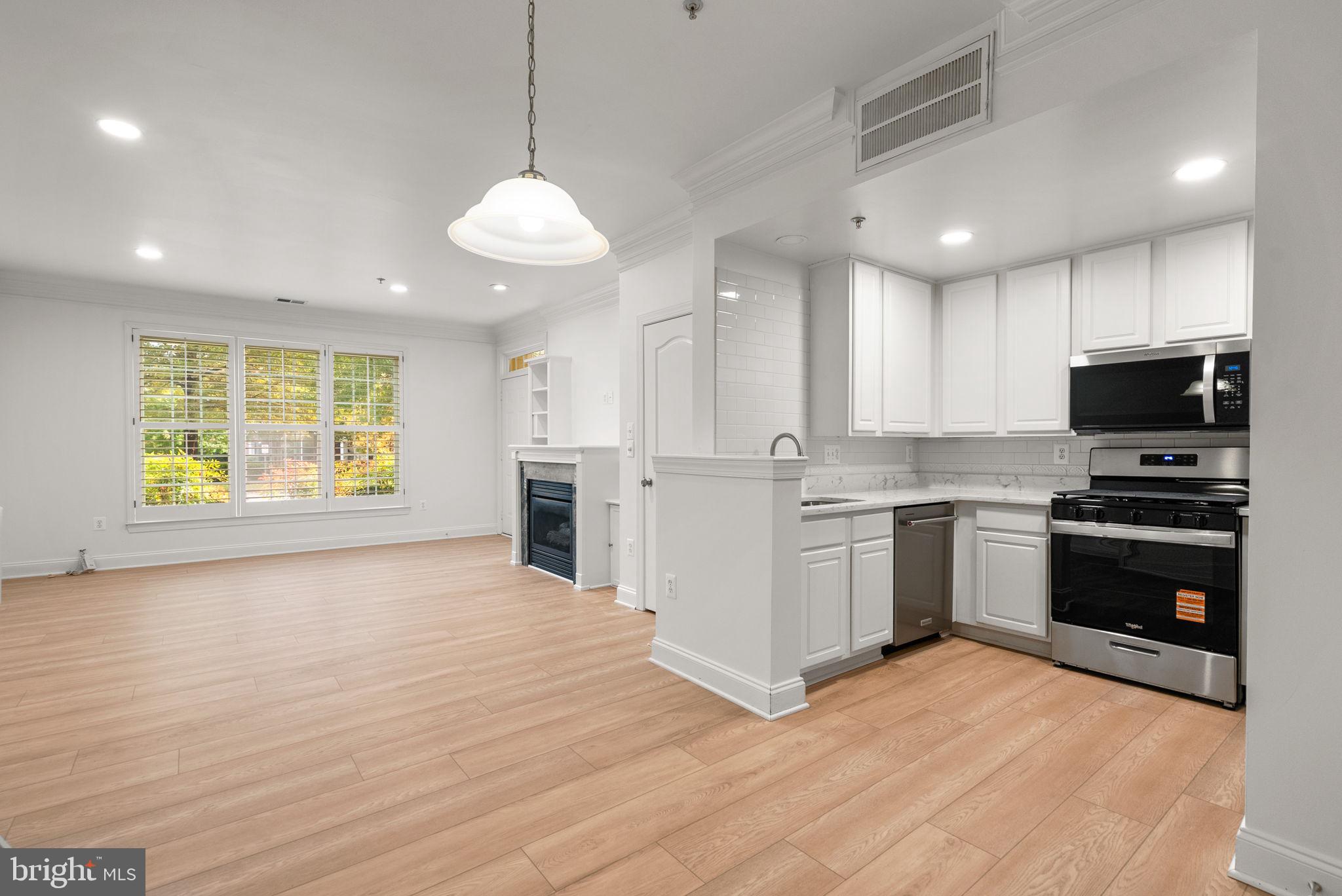 KENTLANDS - Residential