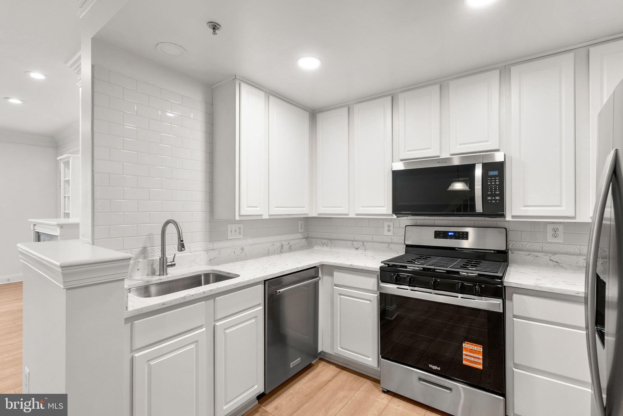 KENTLANDS - Residential