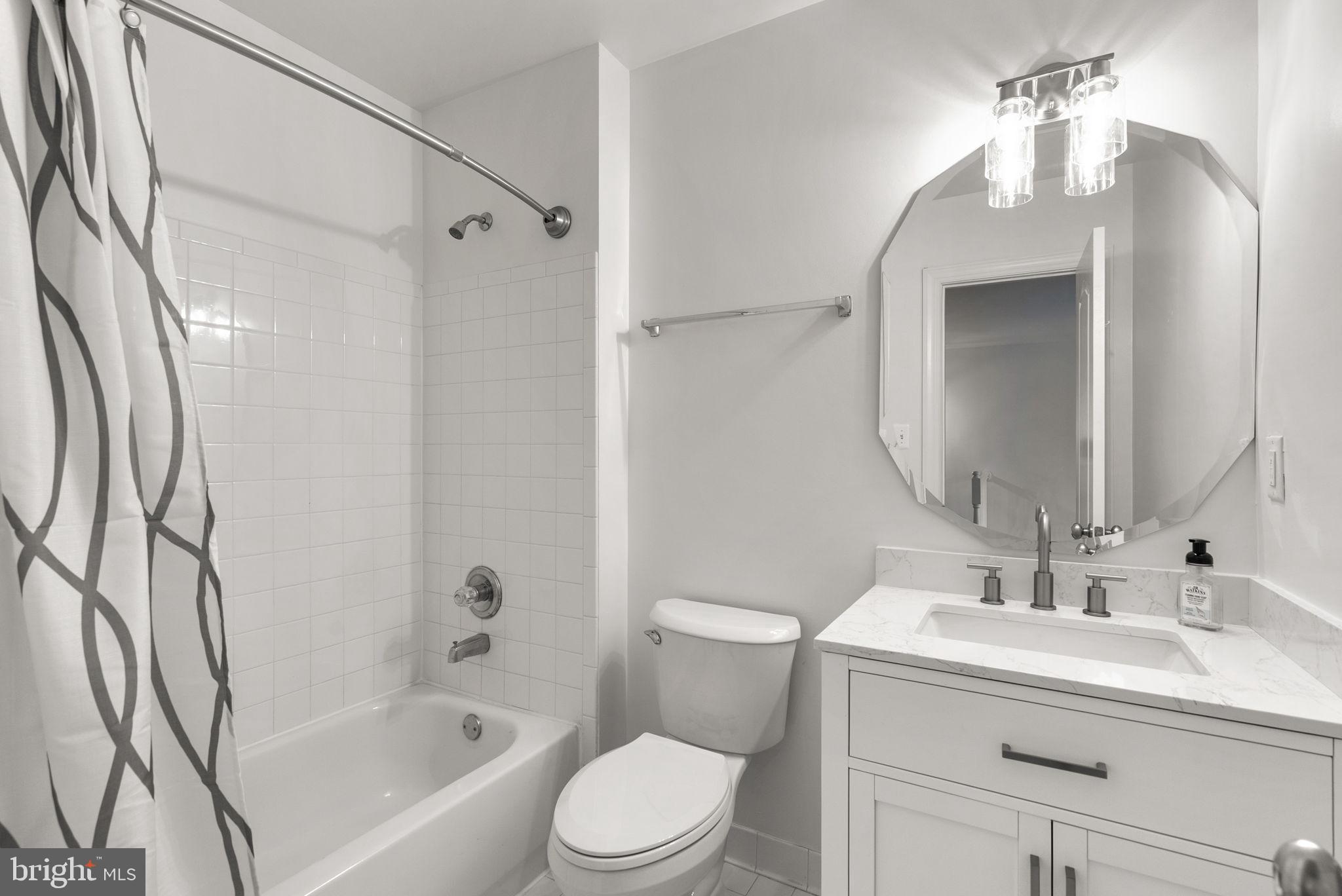 KENTLANDS - Residential