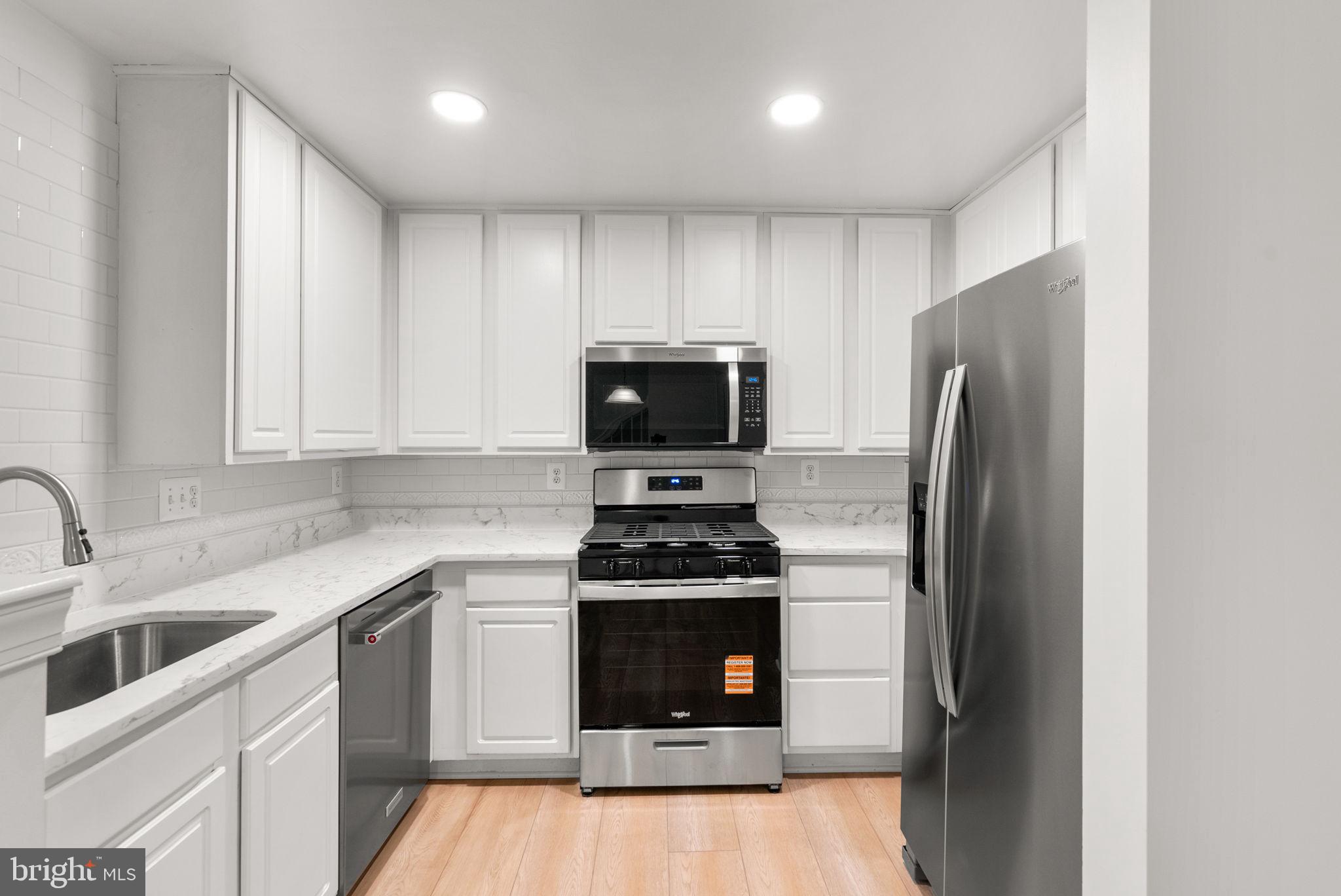 KENTLANDS - Residential