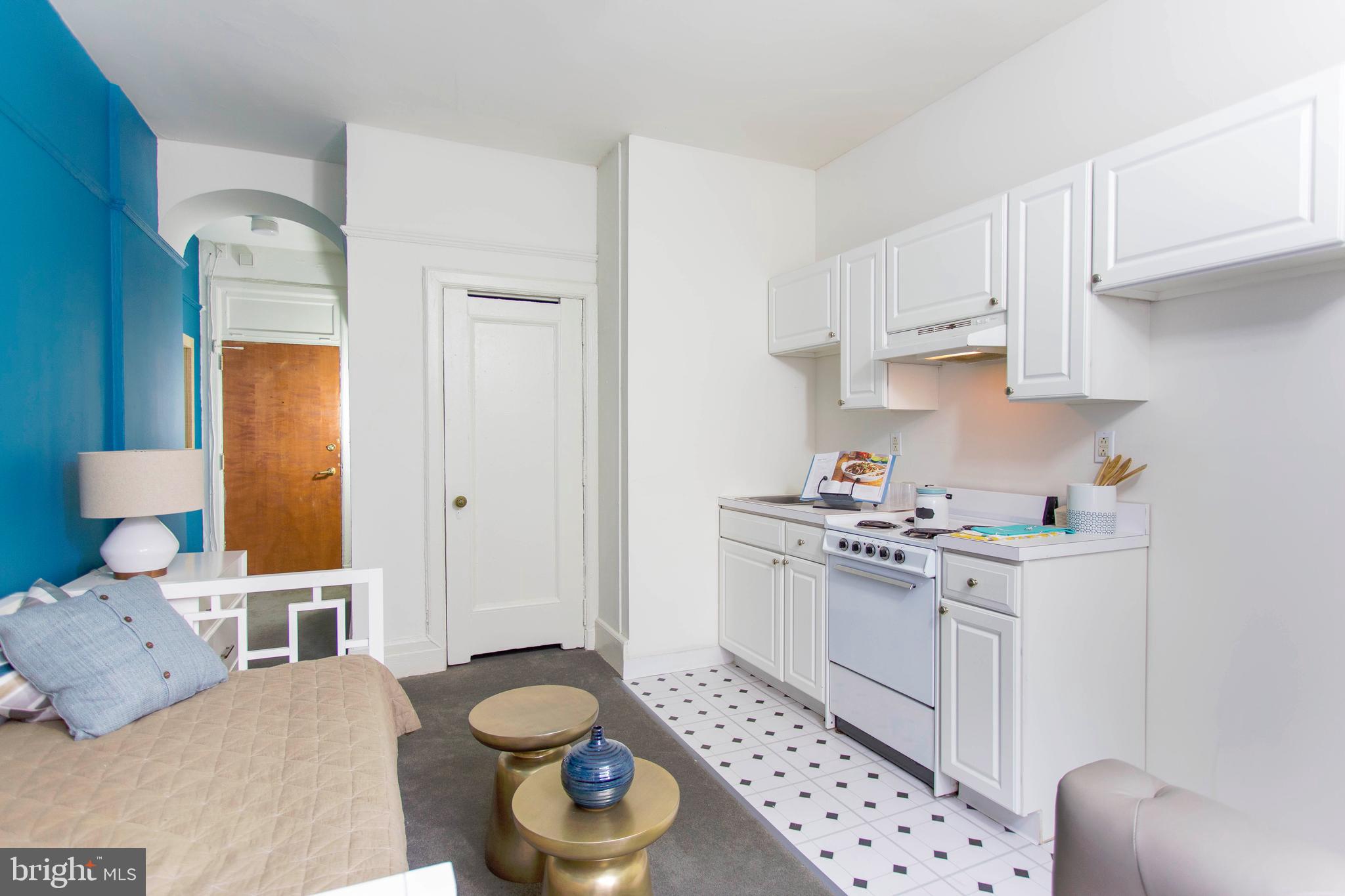 CENTER CITY - Residential Lease
