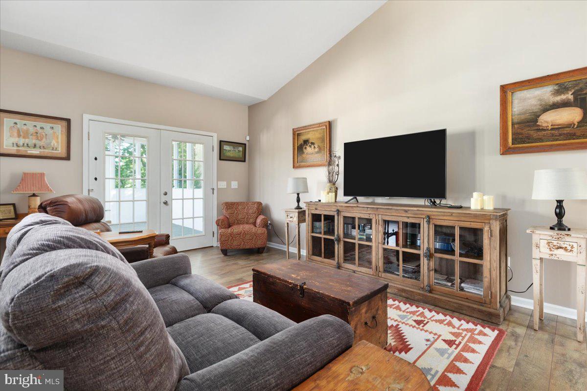 FIELDSTONE - Residential