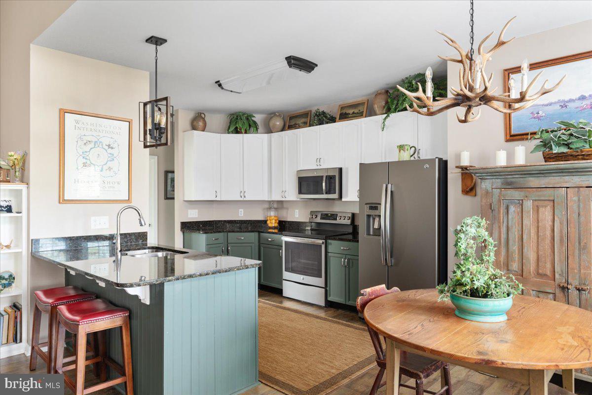 FIELDSTONE - Residential