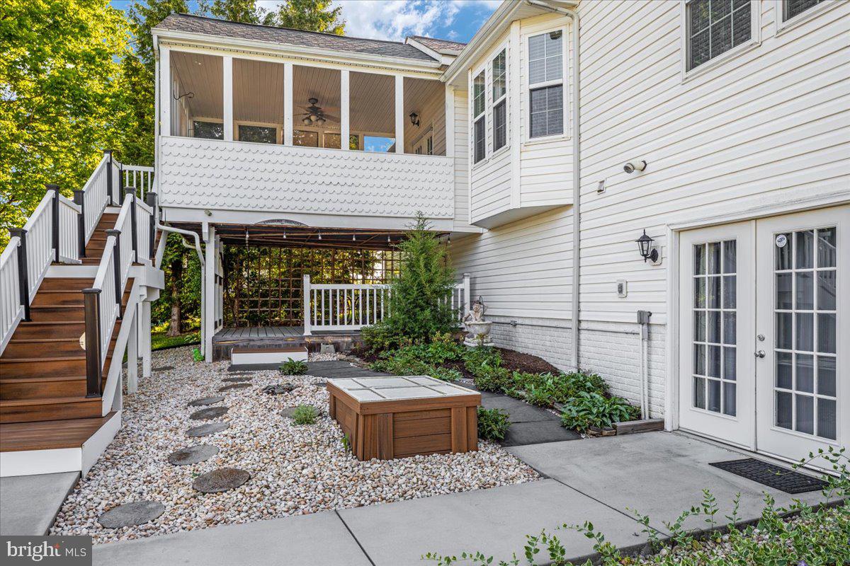 FIELDSTONE - Residential