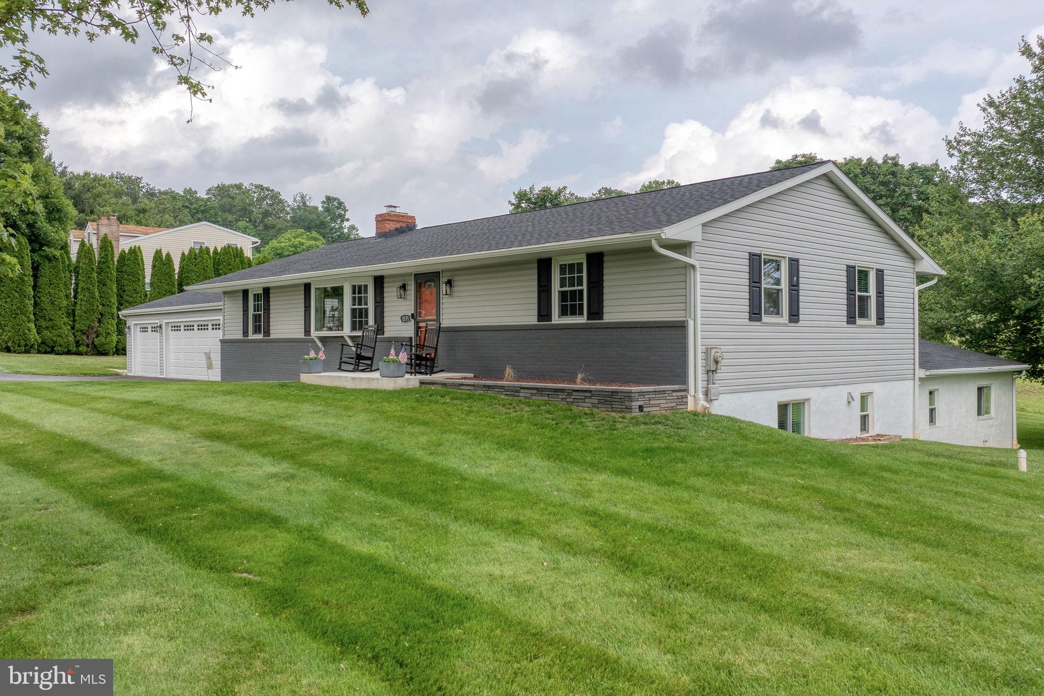 1571 WINDY HILL ROAD