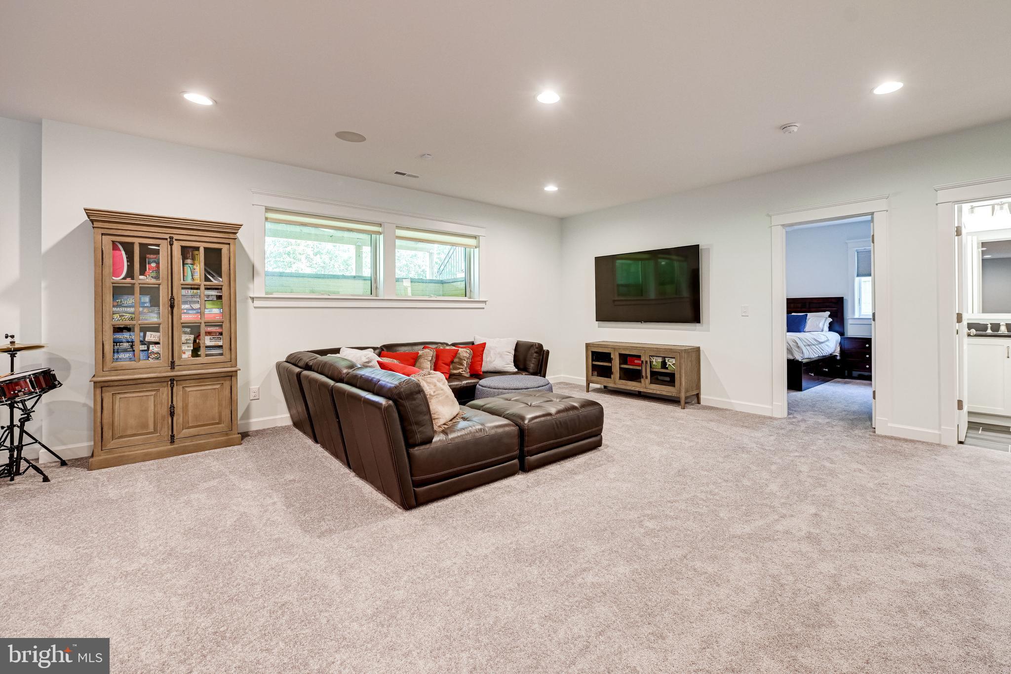 OLD DOMINION GARDENS - Residential