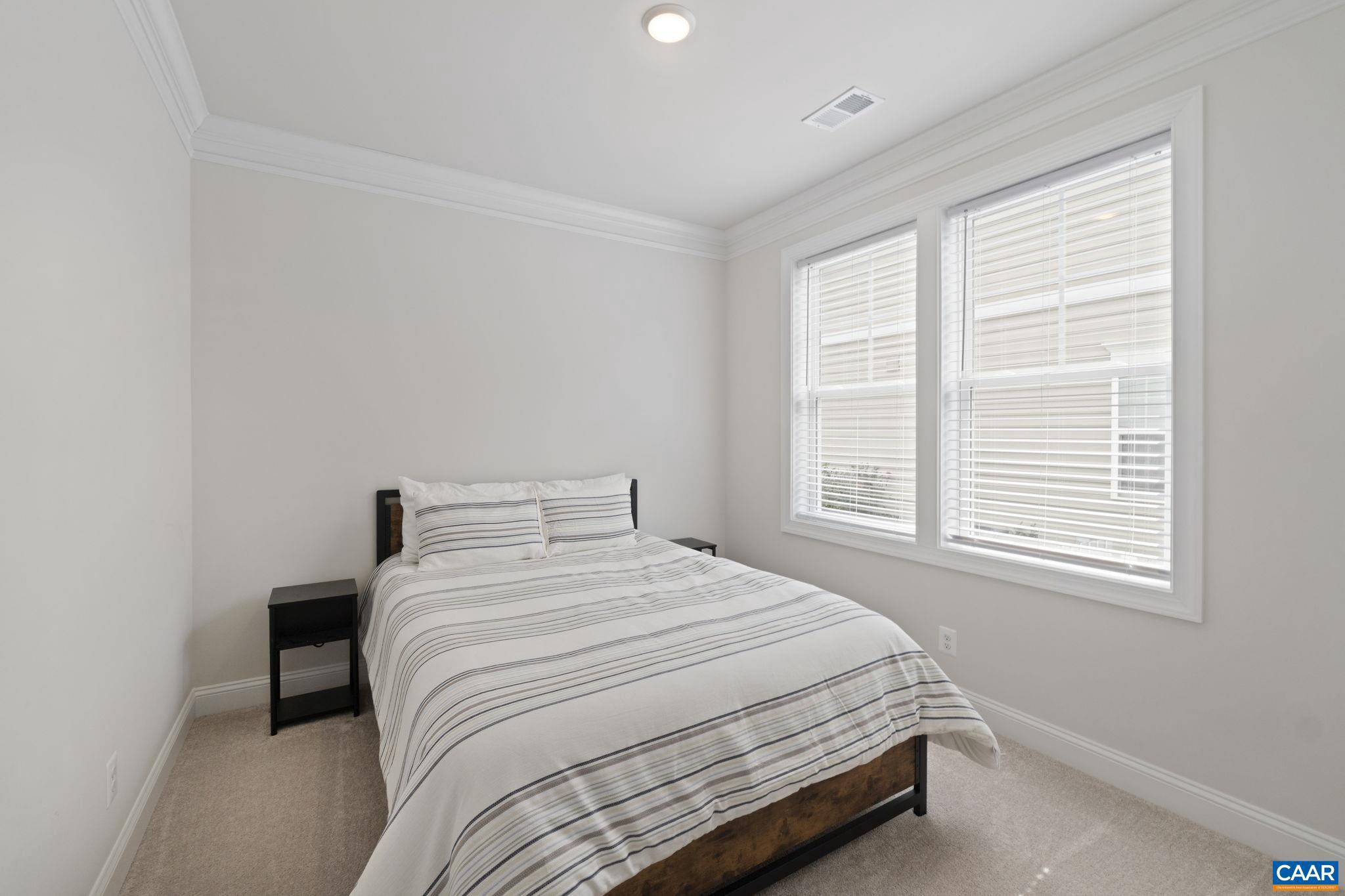 SPRING CREEK - Residential