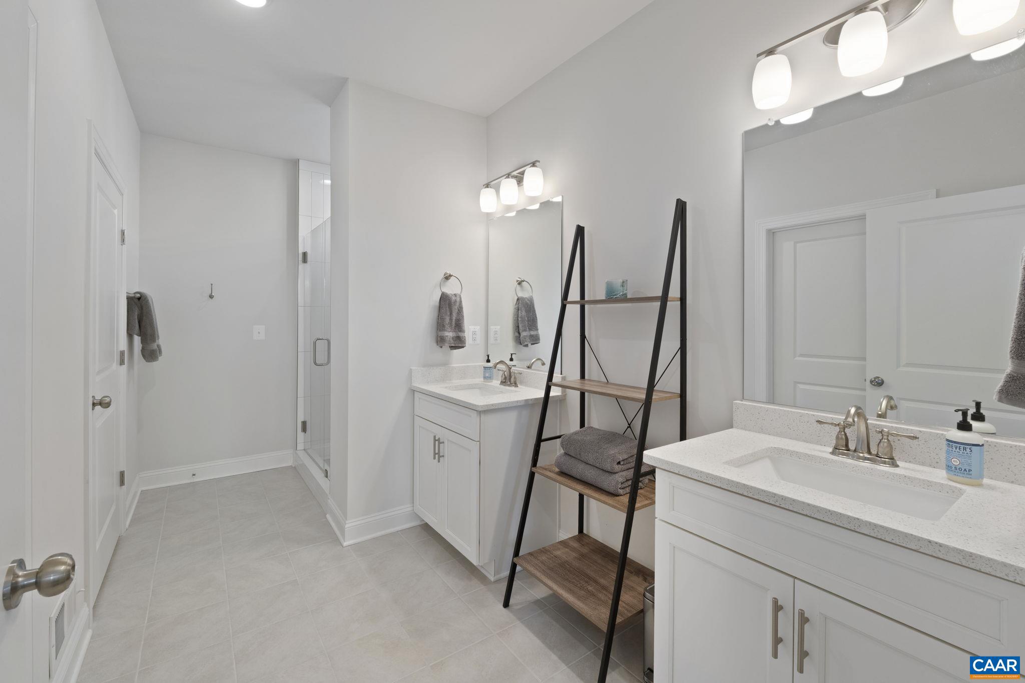 SPRING CREEK - Residential