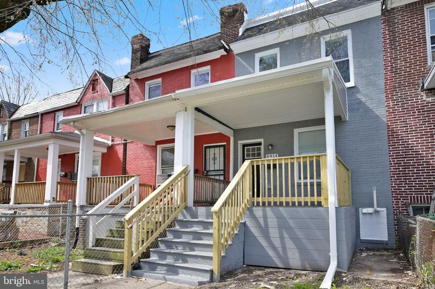 Beautifully renovated 3 bedroom home available now! This home offers plenty of amenities that you will love! With covered front porch, great floor plan that offers living and dining area, gorgeous kitchen inclusive of brand-new SS appliances, beautiful wood flooring all throughout the home! 3 good size bedrooms in the upper level with 2 bathrooms! This home also offers brand new central air system and extra storage located in the finished basement. Contact us now!

*Background & Credit Check required for all occupants 18 years old and over
*Pets allowed max of 50lb with additional security deposit