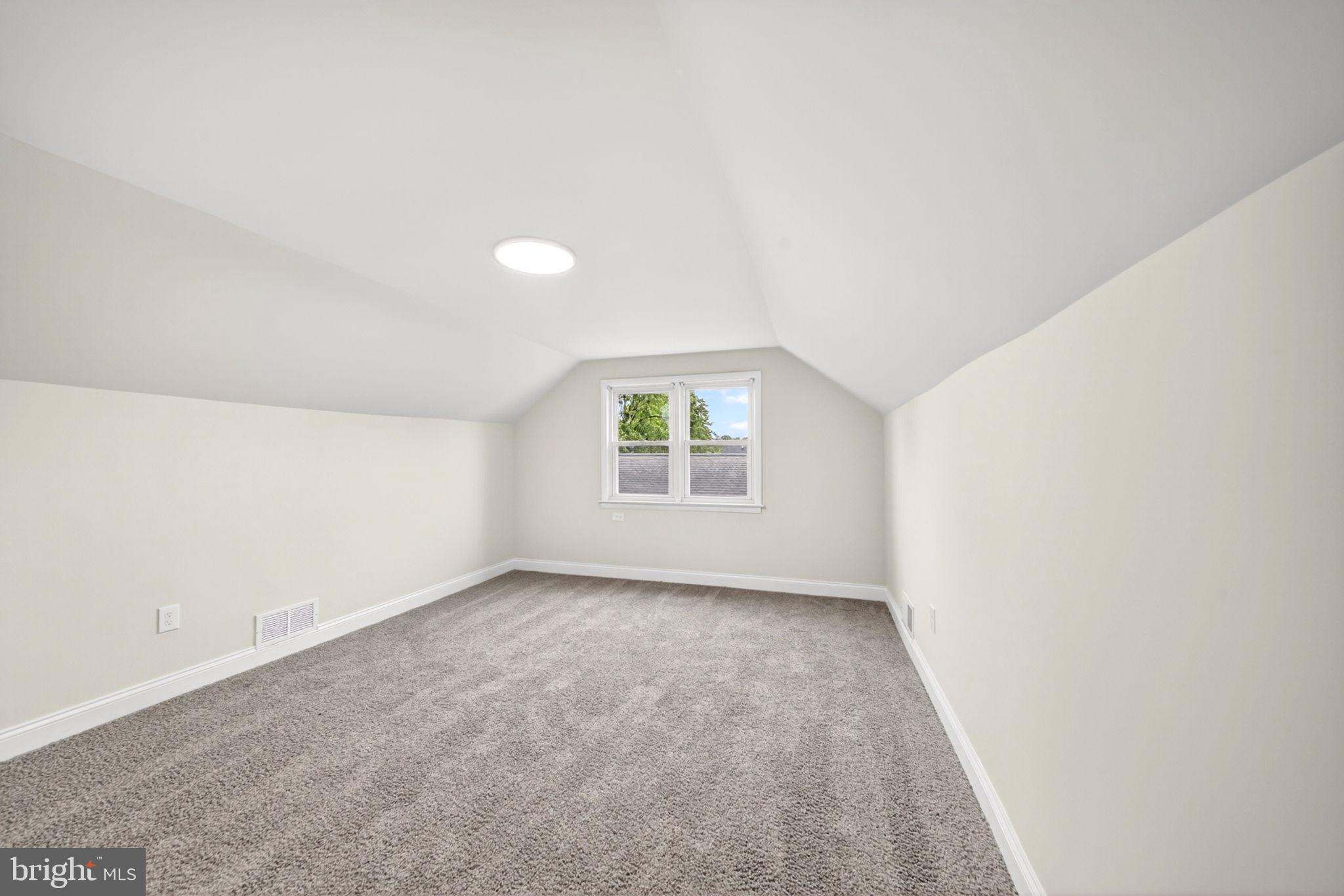 LAURELDALE - Residential
