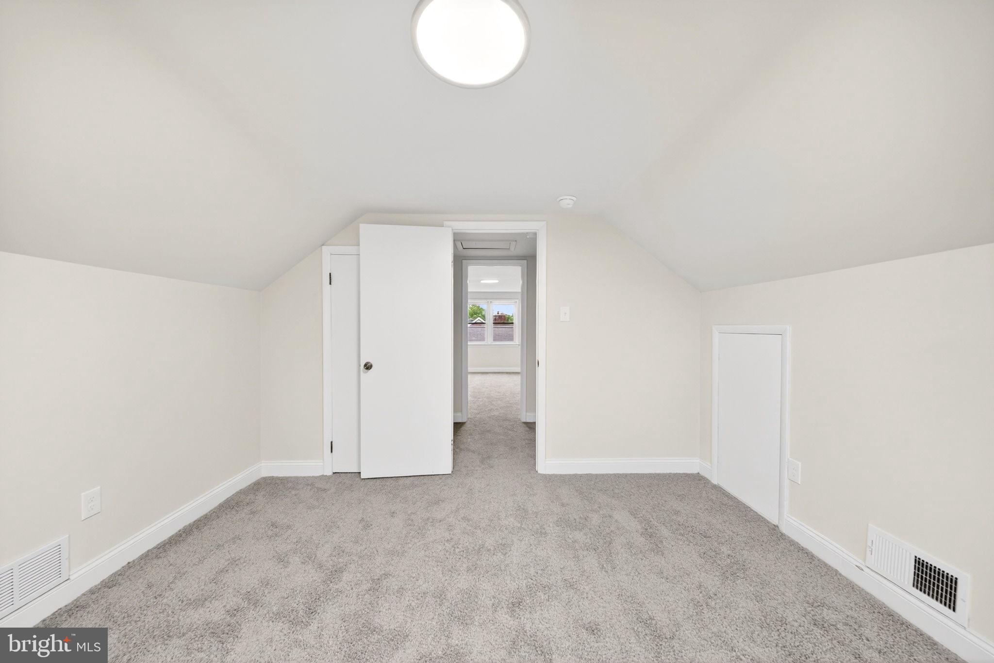 LAURELDALE - Residential