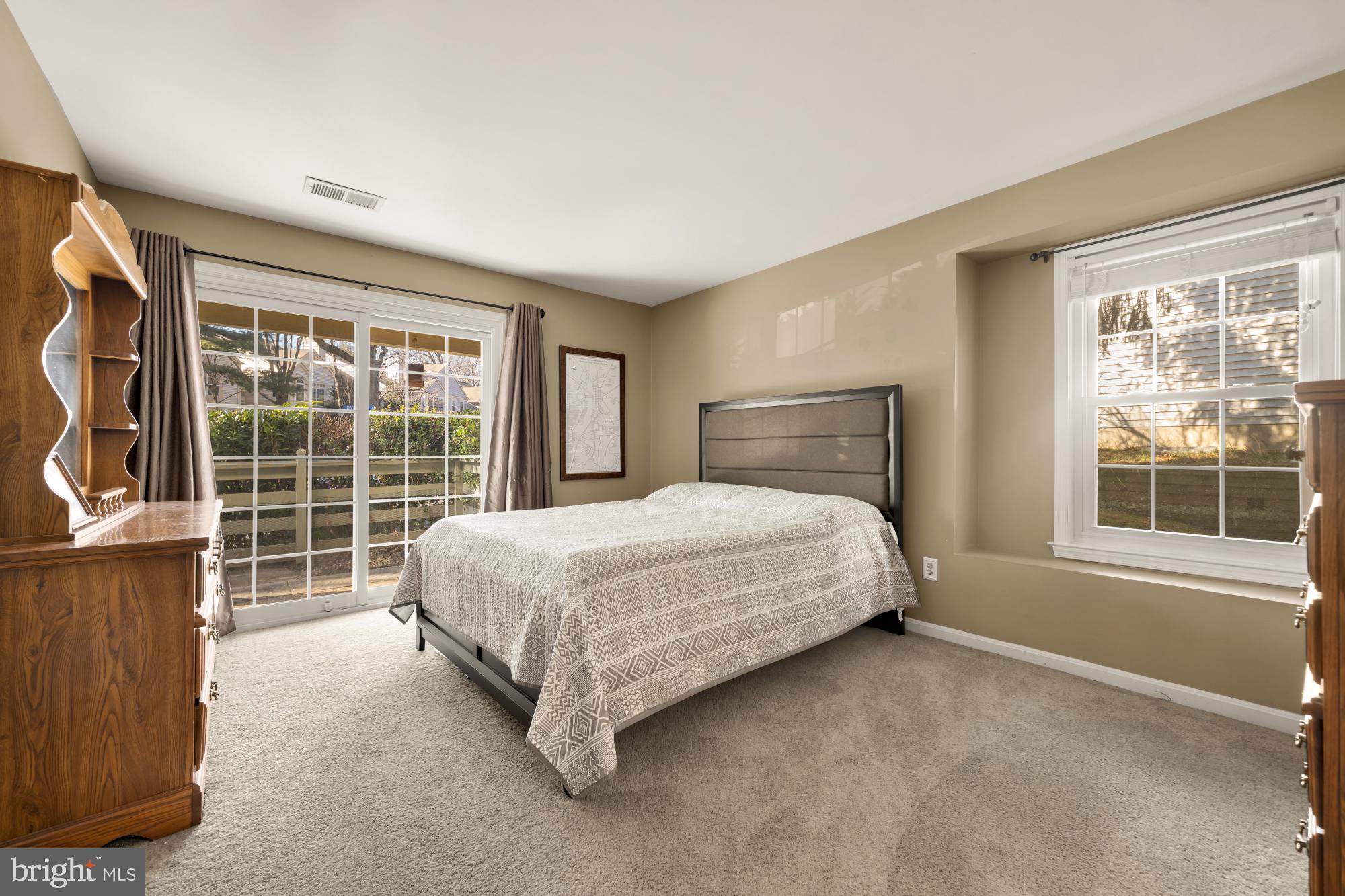 BRISTOL HOUSE - Residential