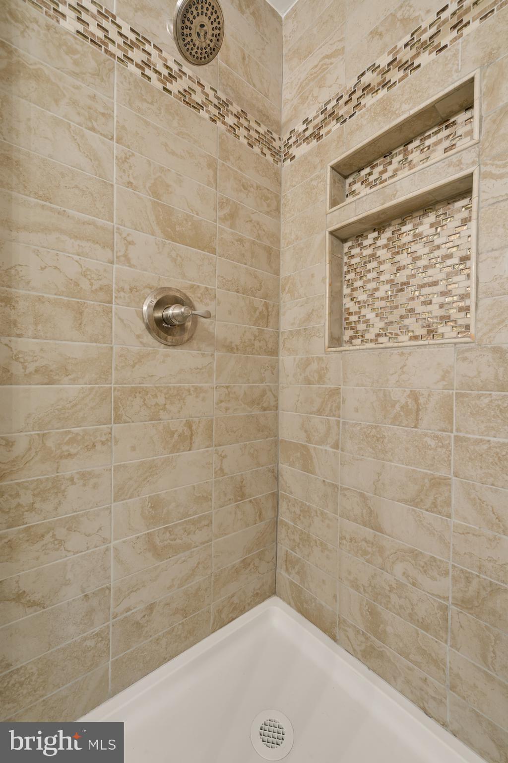 BRISTOL HOUSE - Residential