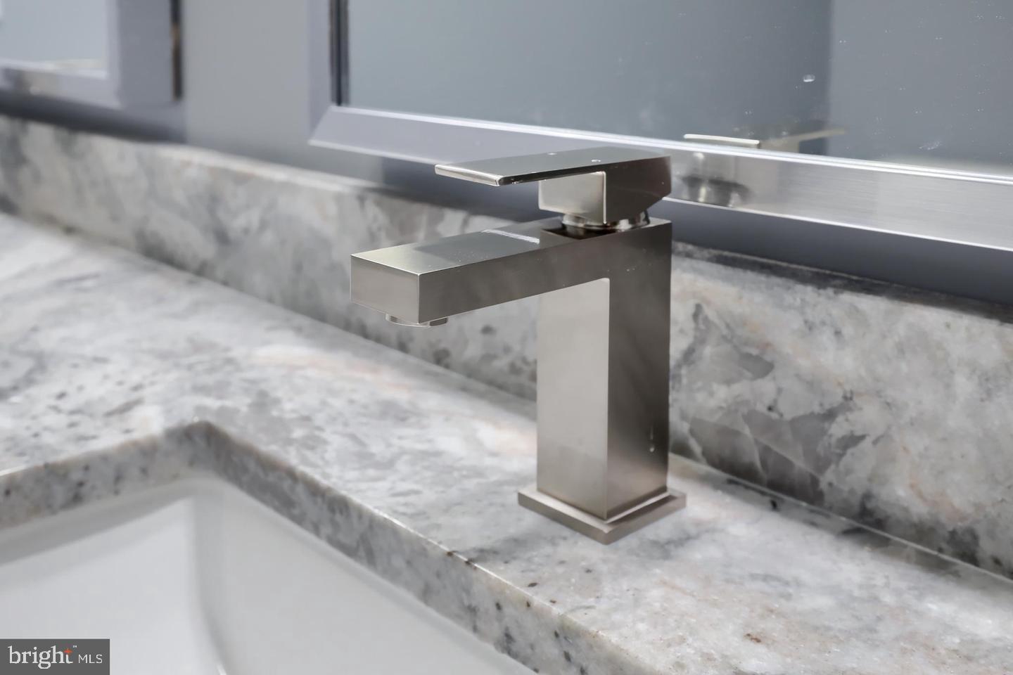 HAYDN MANOR - Residential