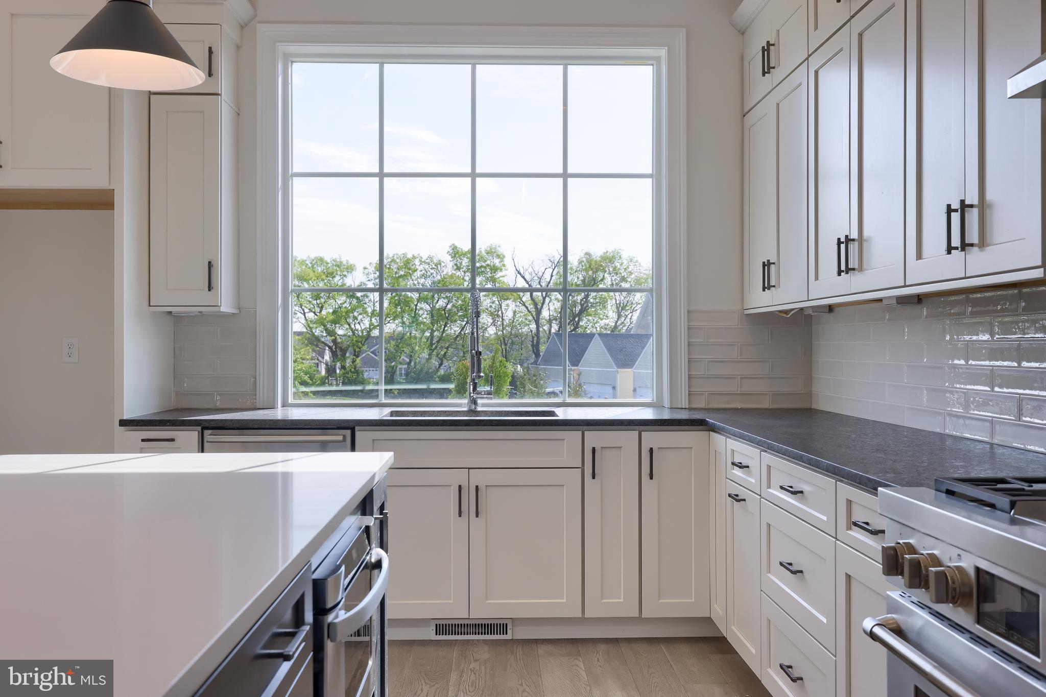 HAYDN MANOR - Residential