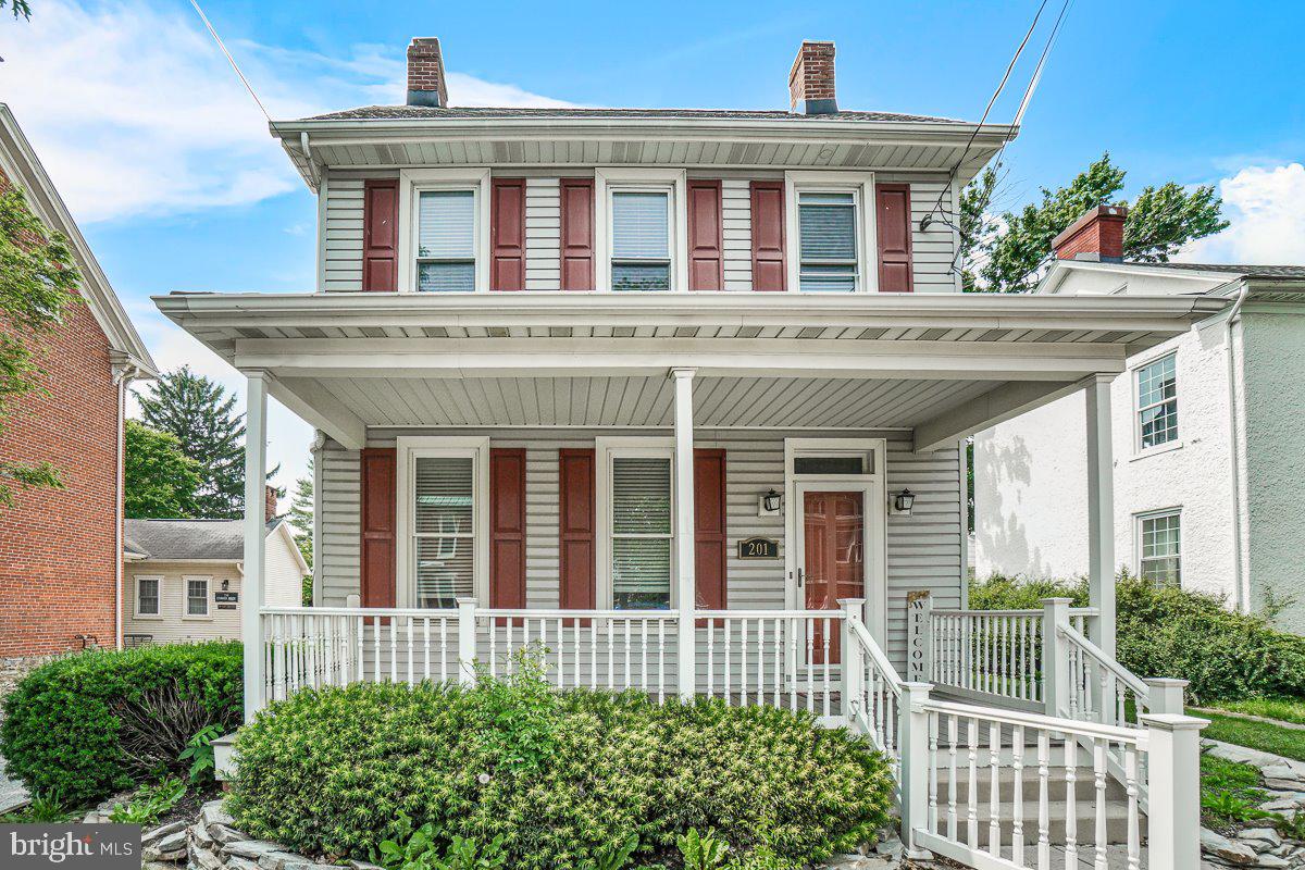 MAIN STREET - Residential Lease