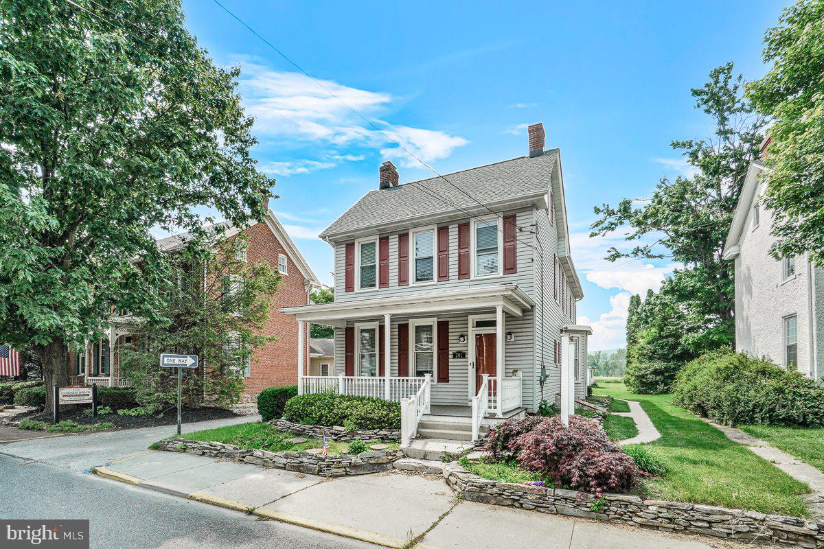 MAIN STREET - Residential Lease