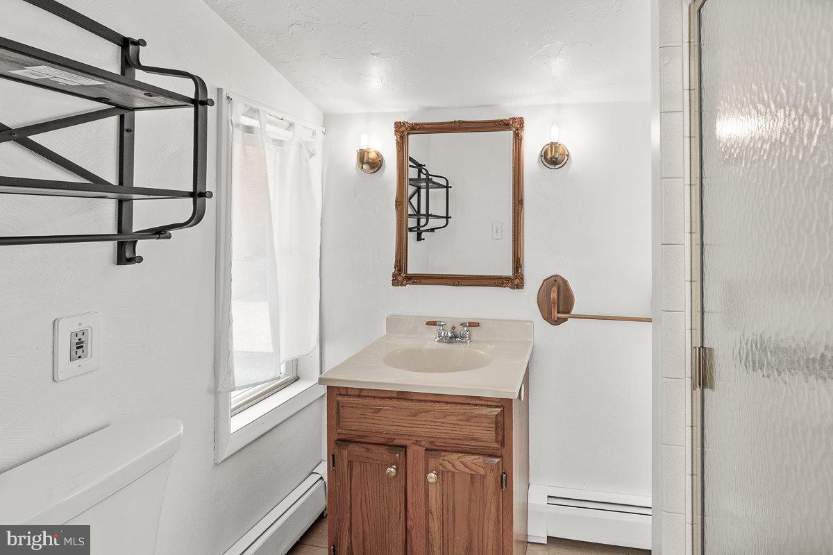 MAIN STREET - Residential Lease