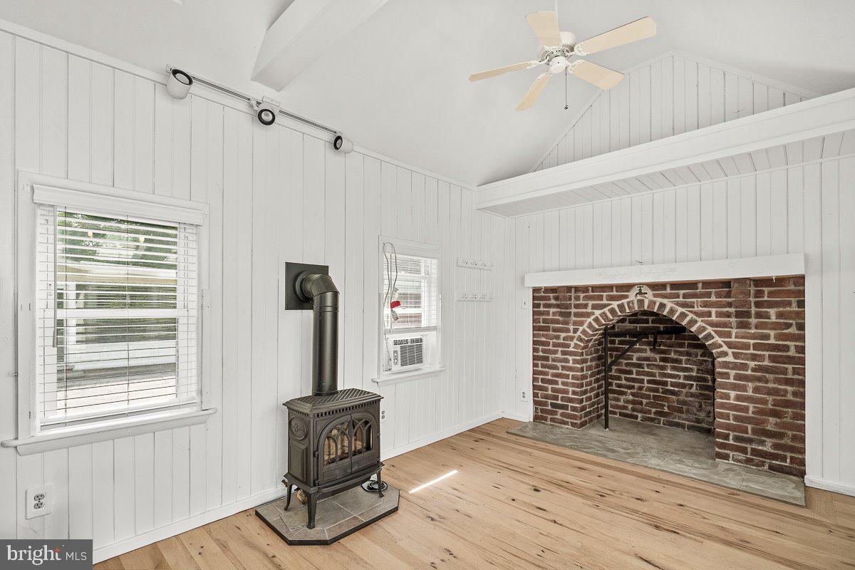 MAIN STREET - Residential Lease