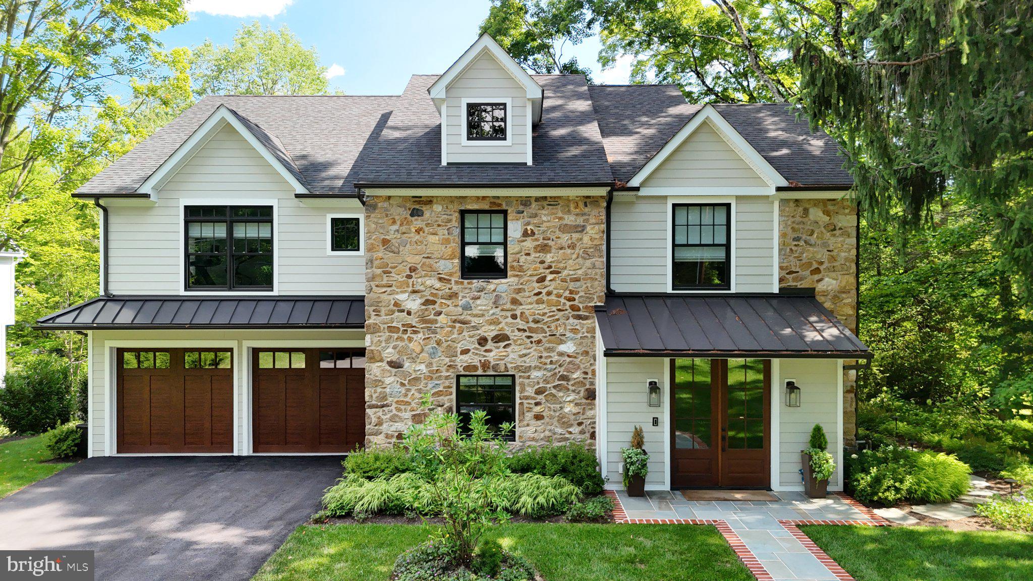 189 S SPRING MILL ROAD