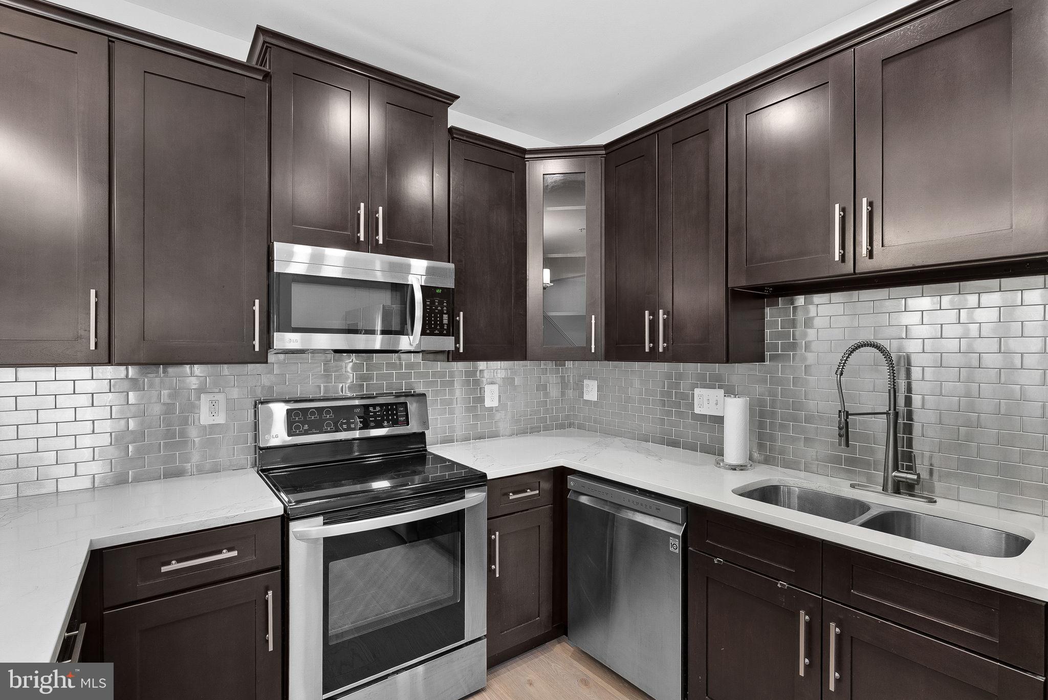 SM ONE LOUDOUN CONDO - Residential