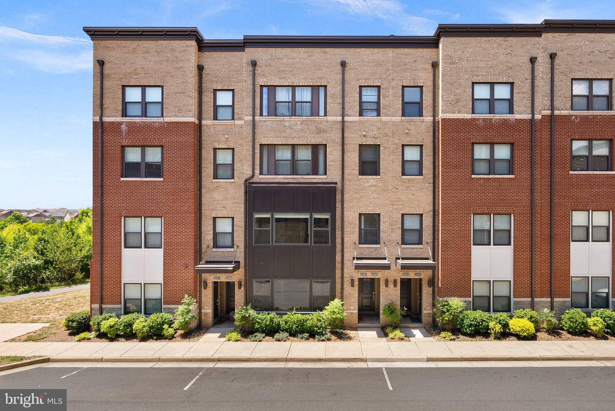 SM ONE LOUDOUN CONDO - Residential