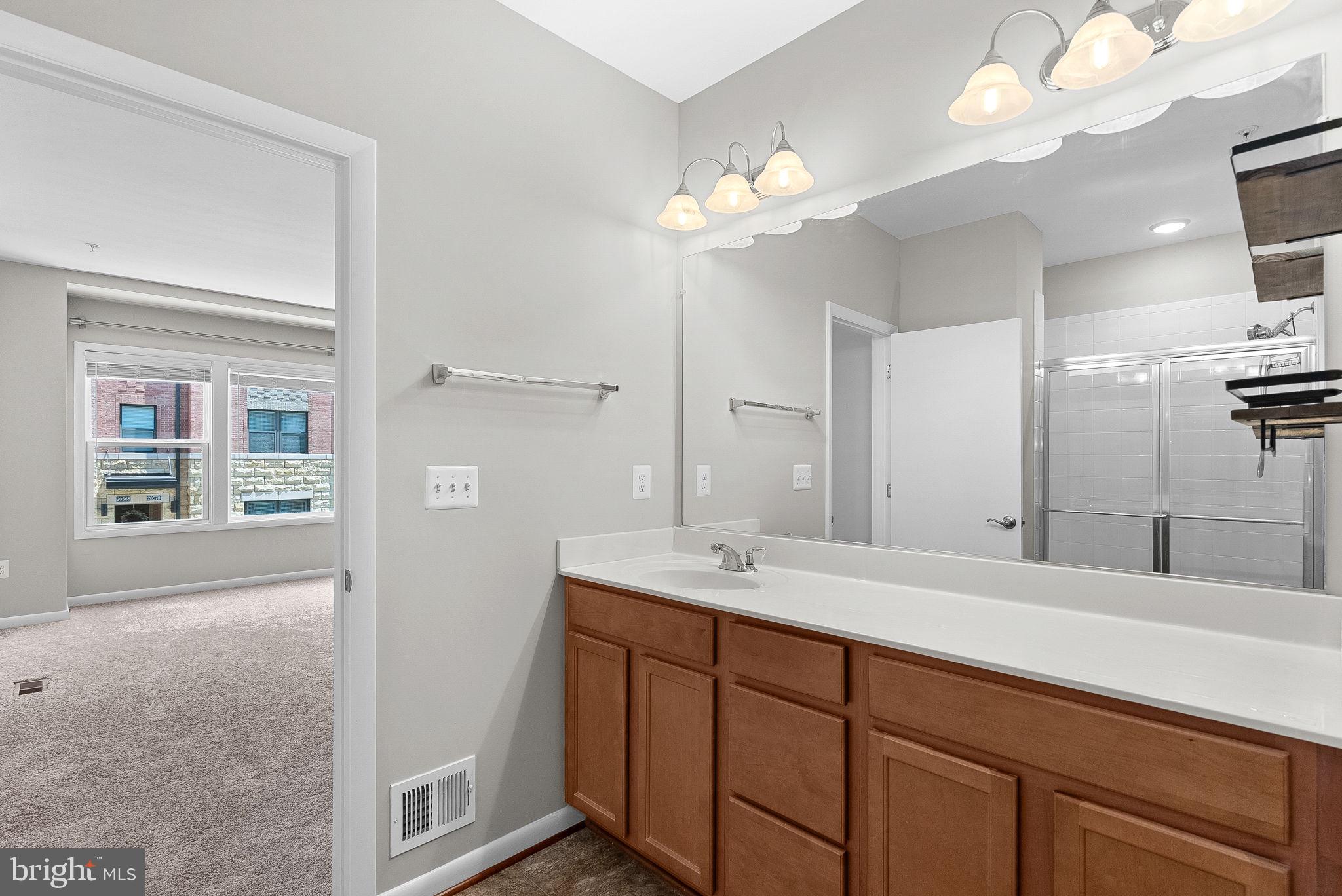 SM ONE LOUDOUN CONDO - Residential