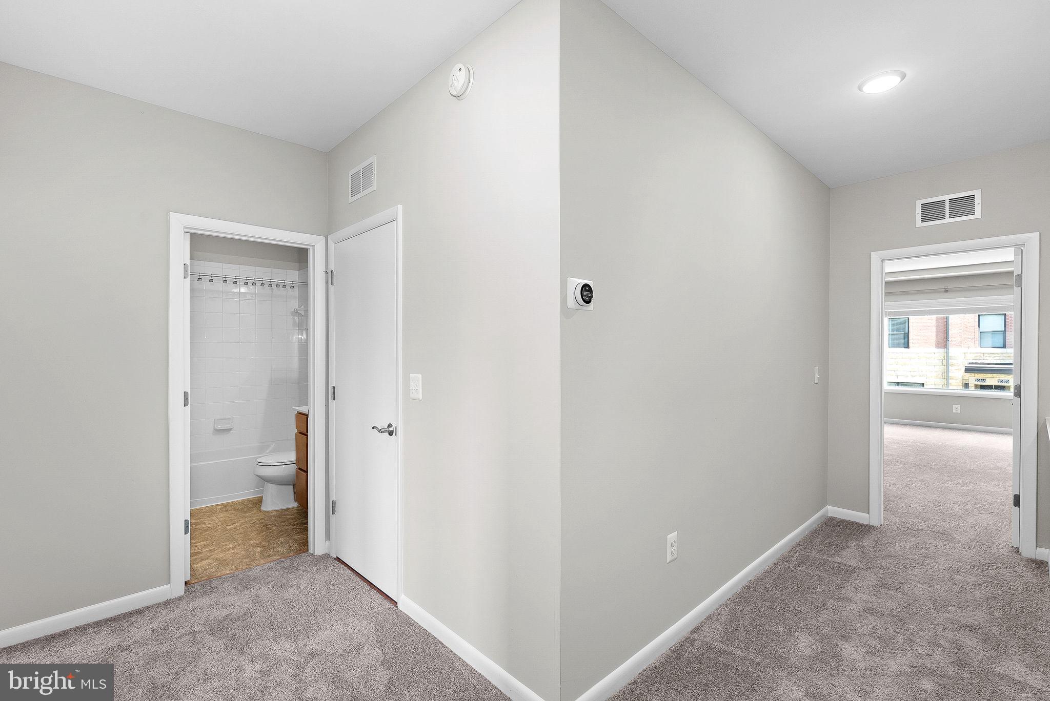 SM ONE LOUDOUN CONDO - Residential