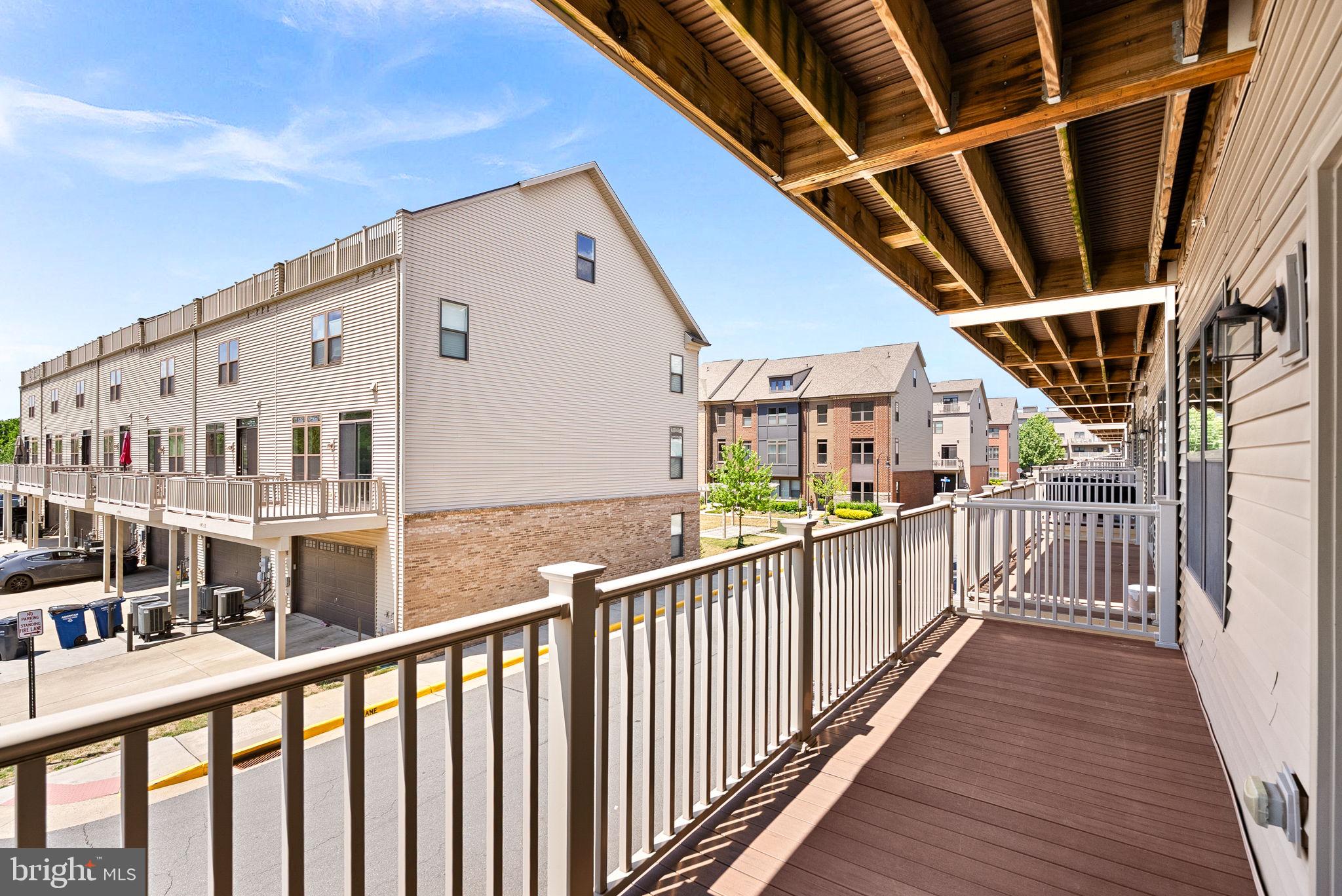 SM ONE LOUDOUN CONDO - Residential