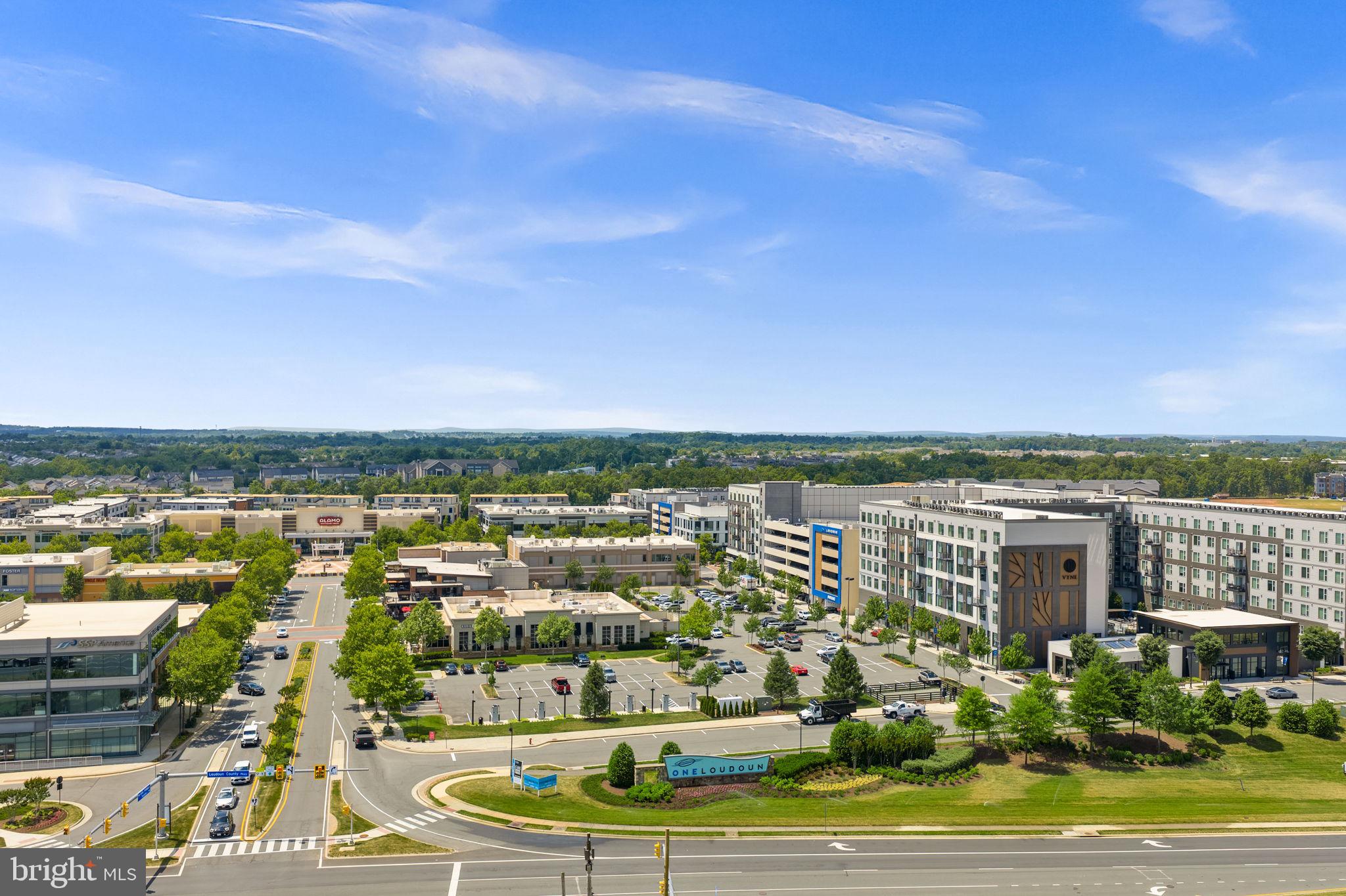 SM ONE LOUDOUN CONDO - Residential