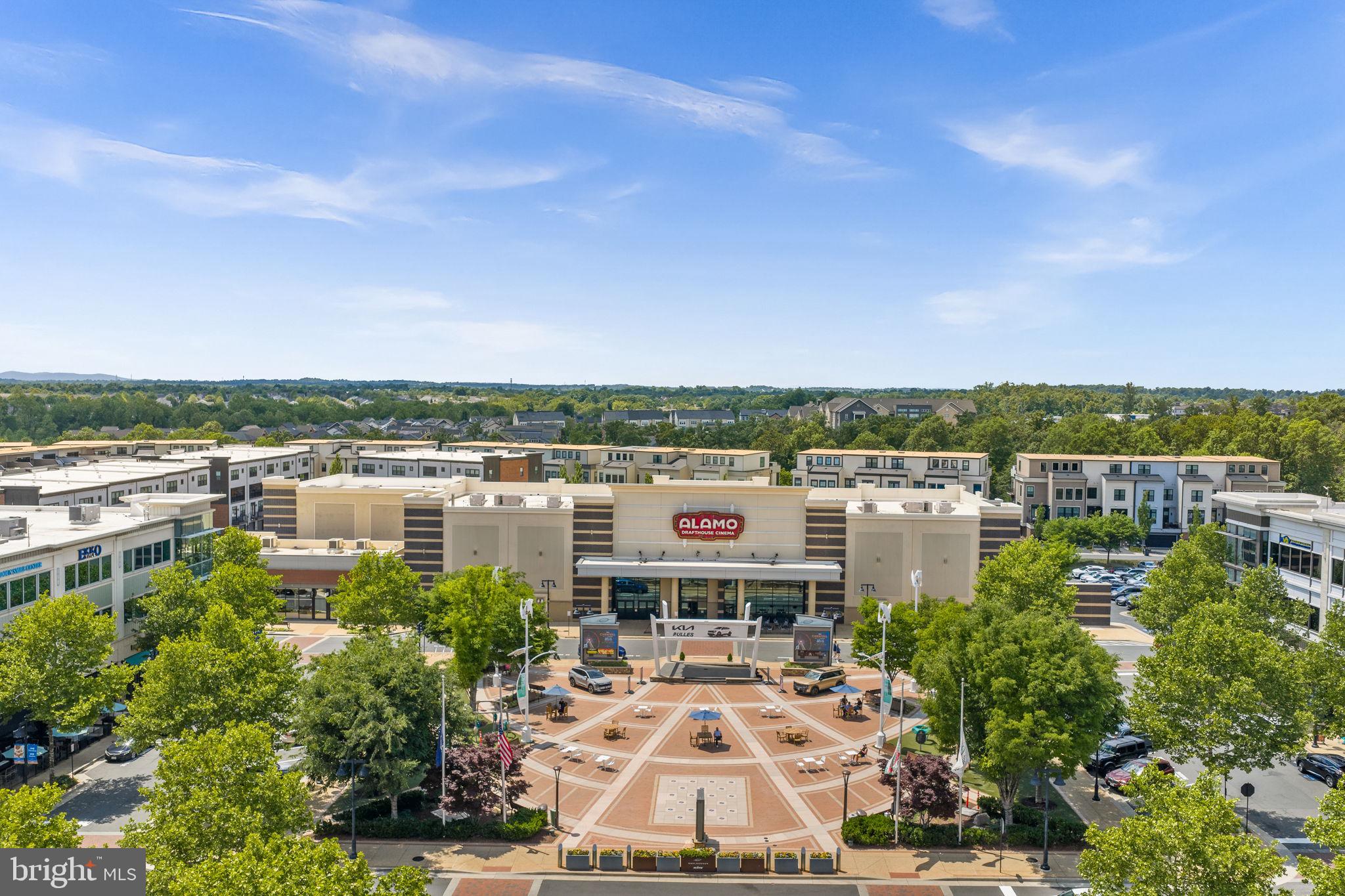 SM ONE LOUDOUN CONDO - Residential