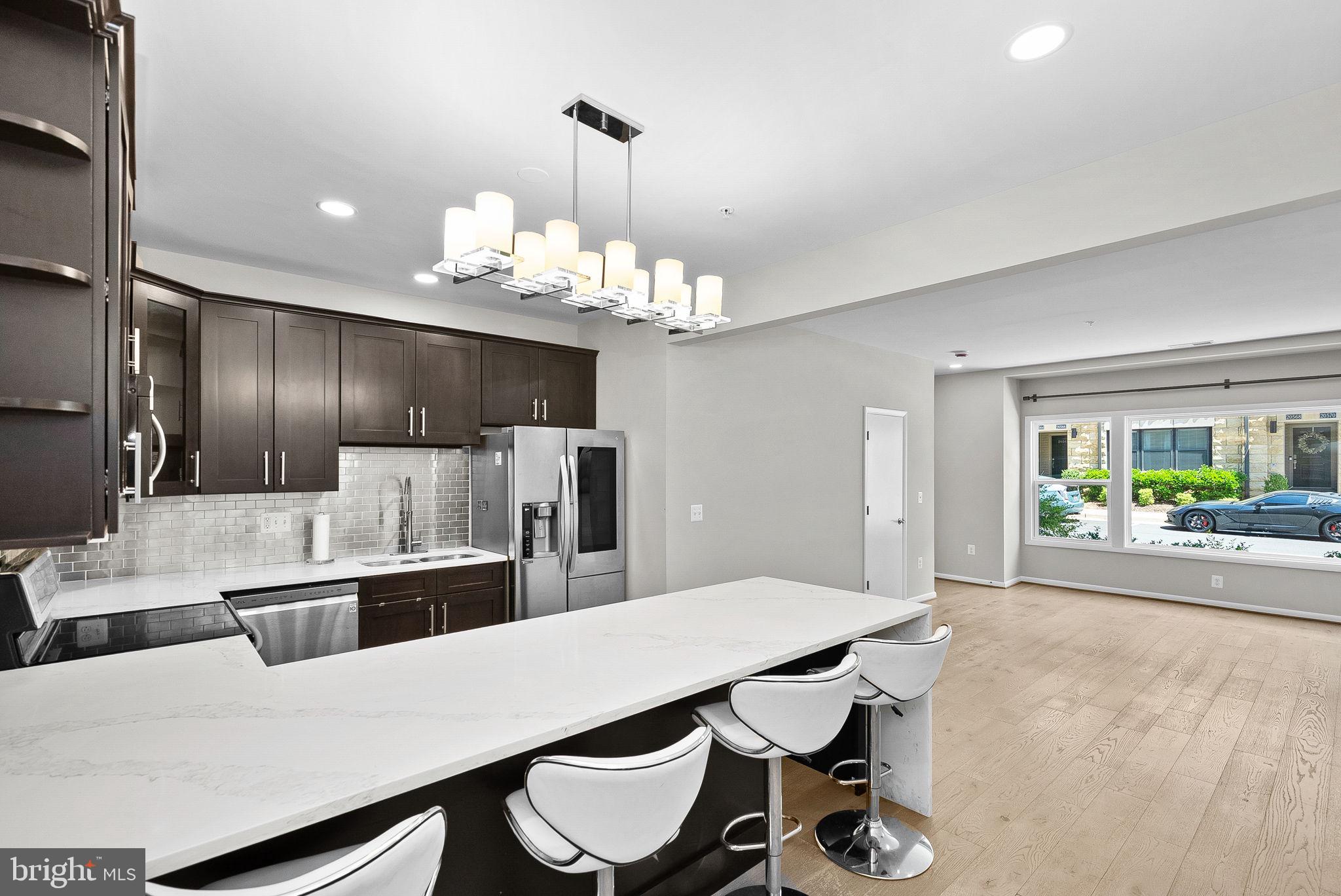 SM ONE LOUDOUN CONDO - Residential