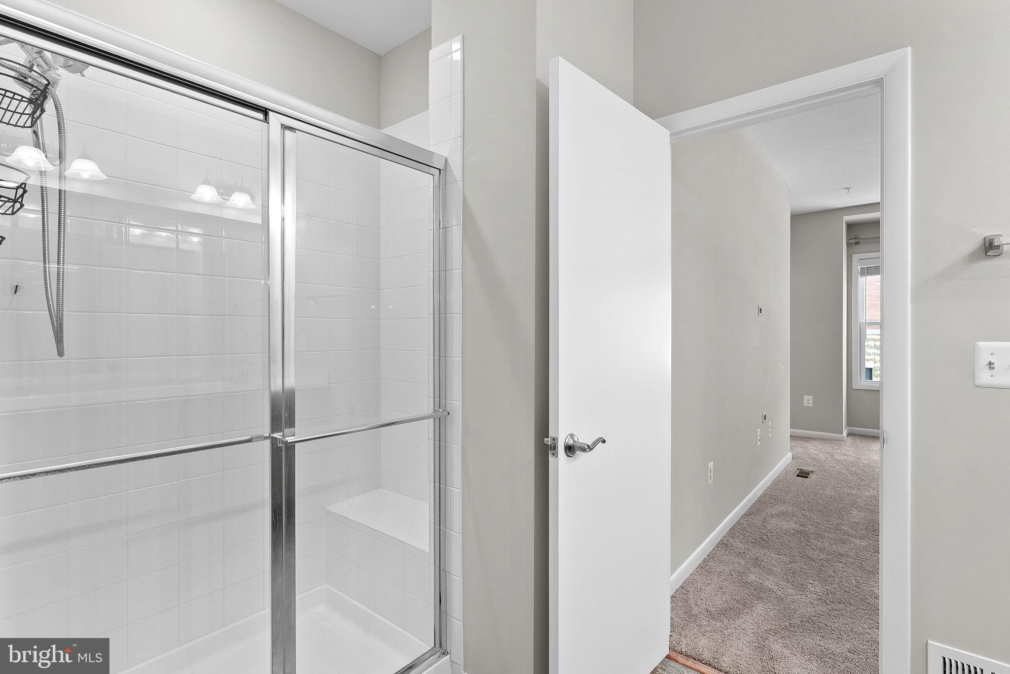 SM ONE LOUDOUN CONDO - Residential