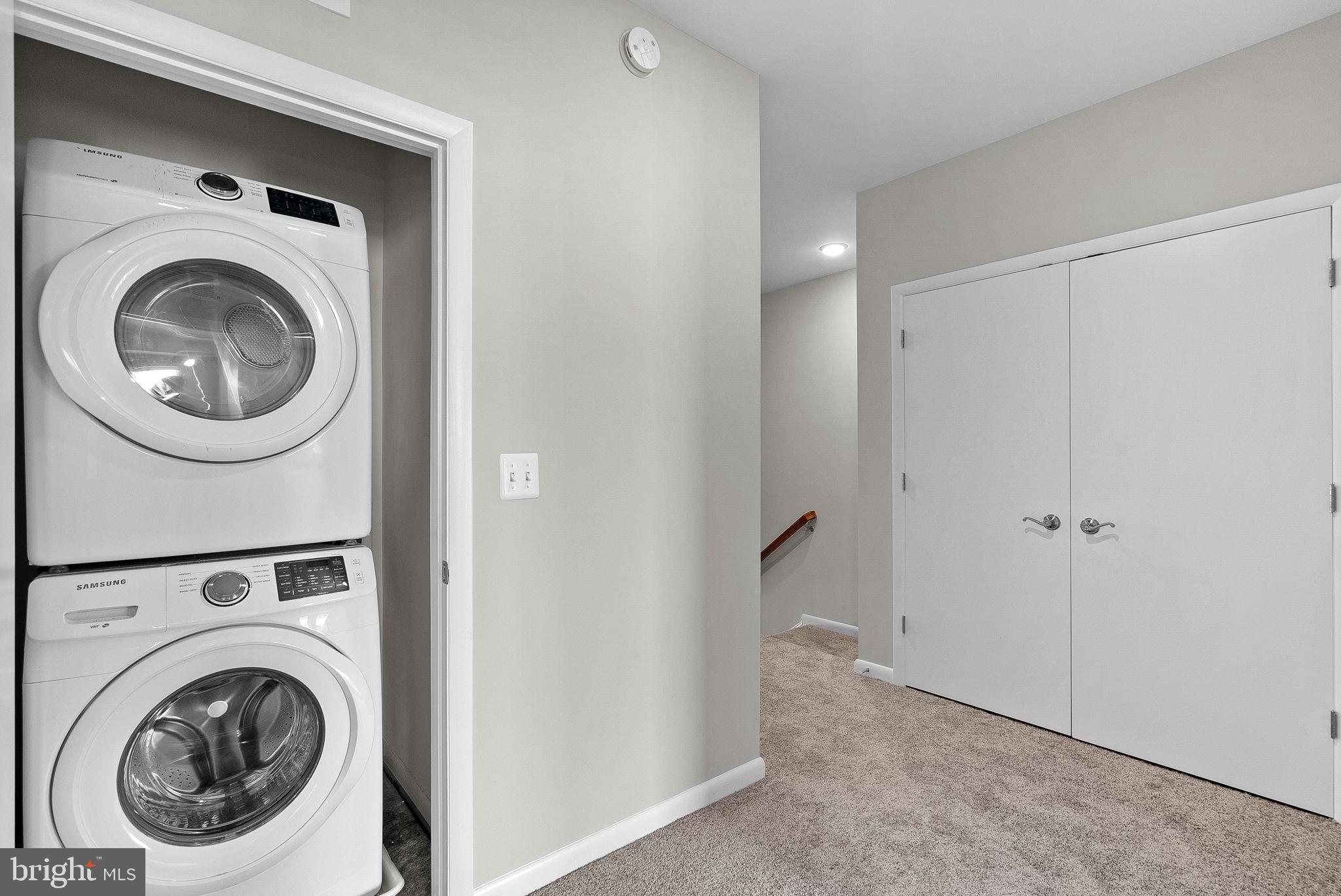 SM ONE LOUDOUN CONDO - Residential
