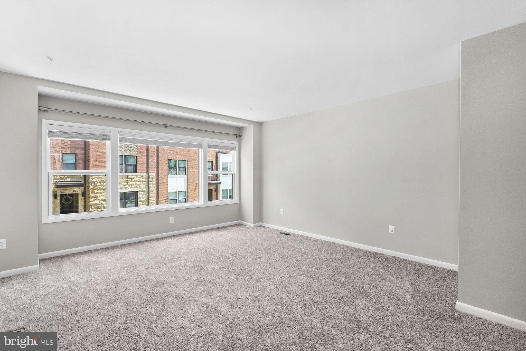 SM ONE LOUDOUN CONDO - Residential
