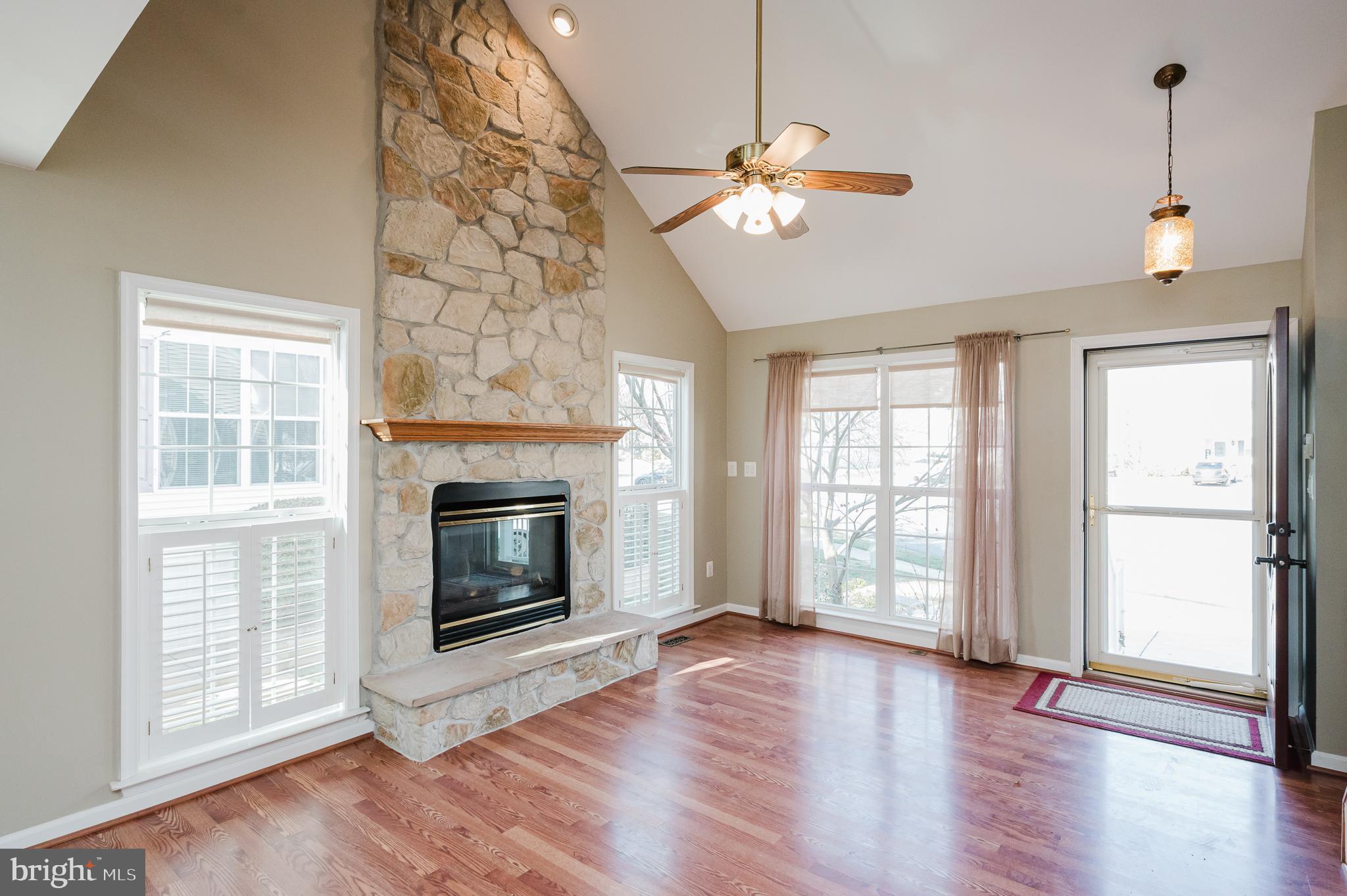 LONG BAR HARBOR - Residential