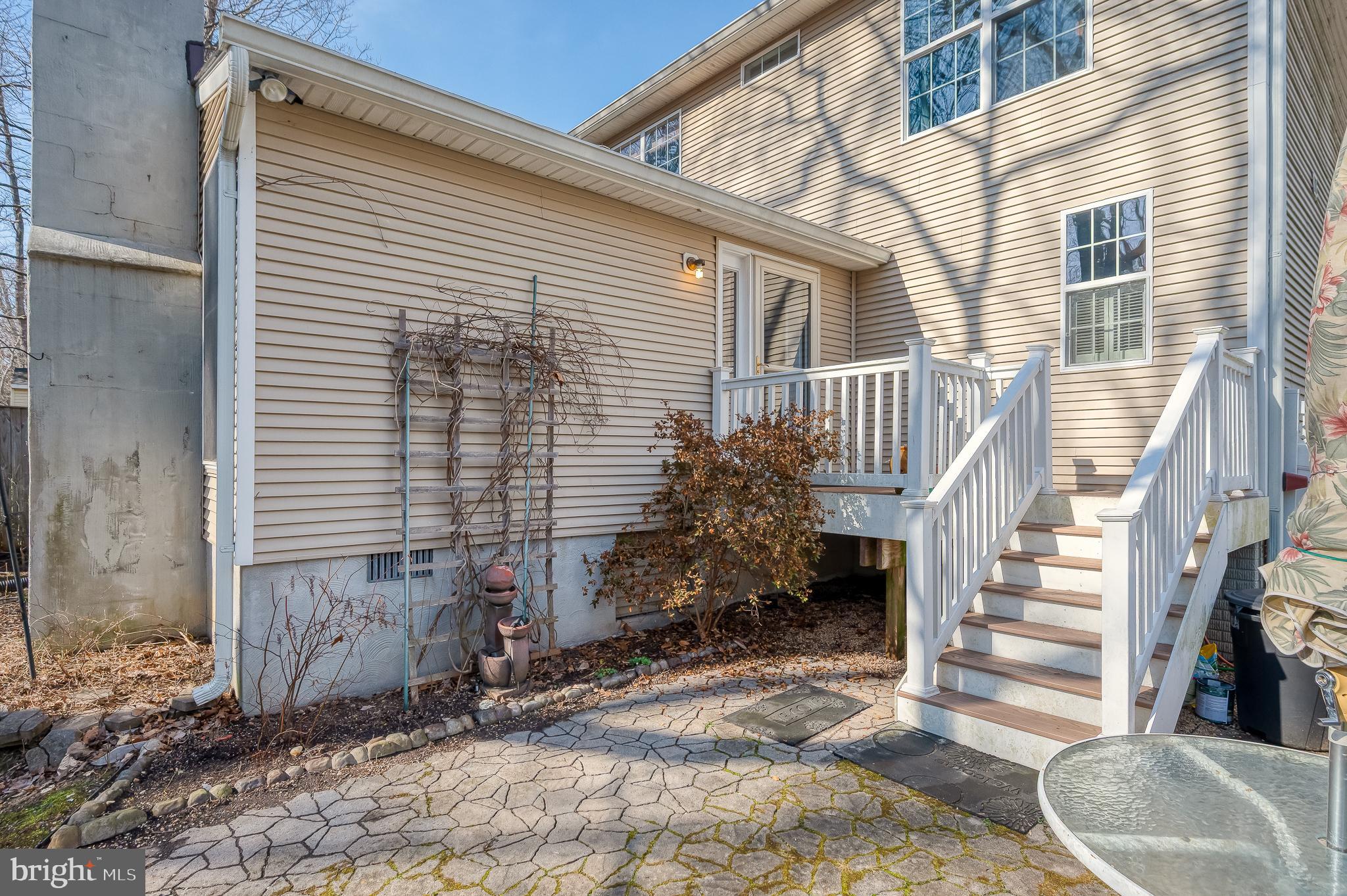 LONG BAR HARBOR - Residential