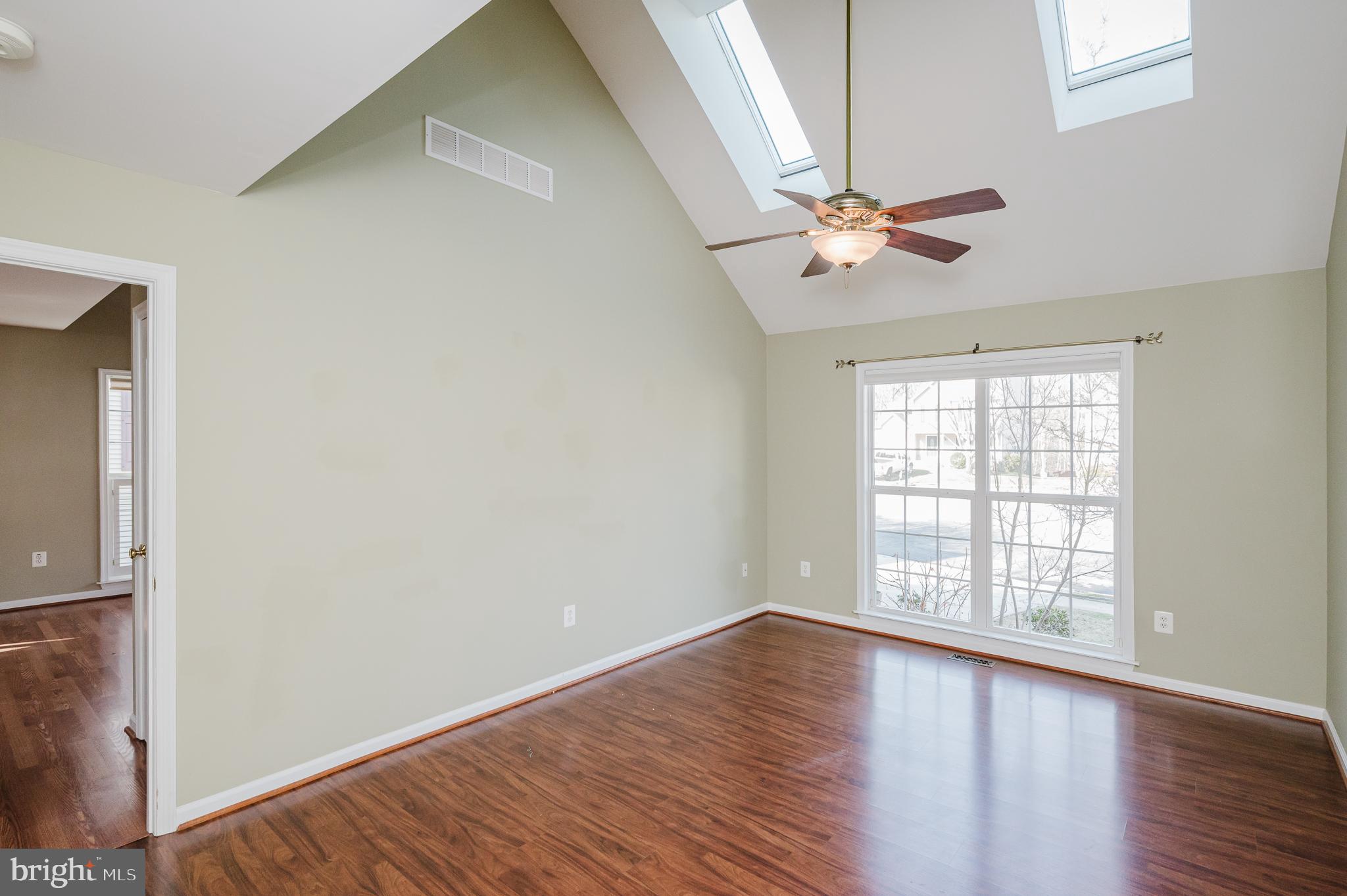 LONG BAR HARBOR - Residential