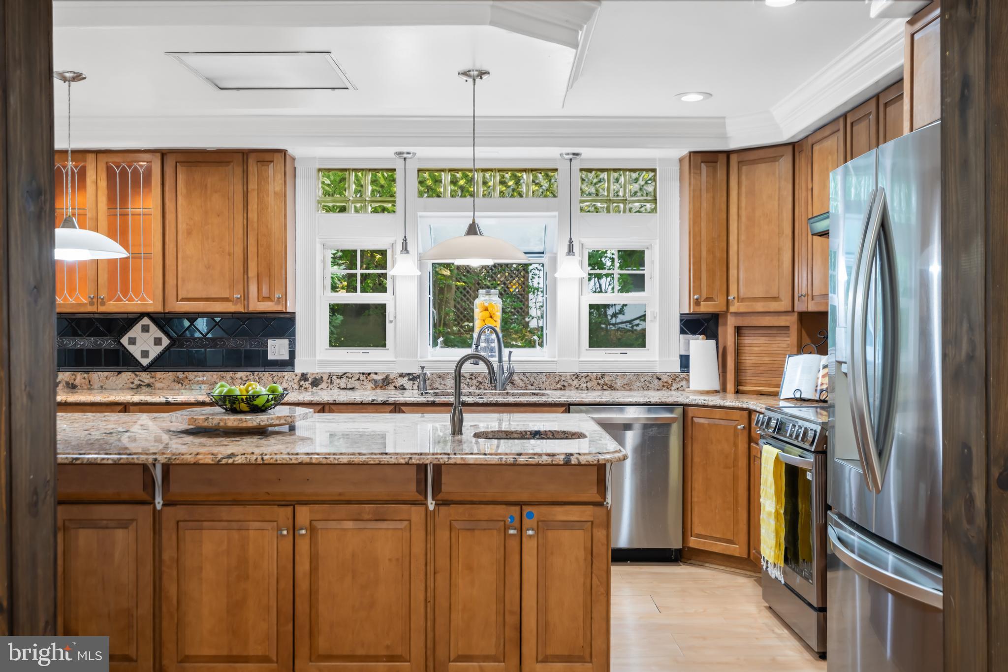 2501 FRASER COURT