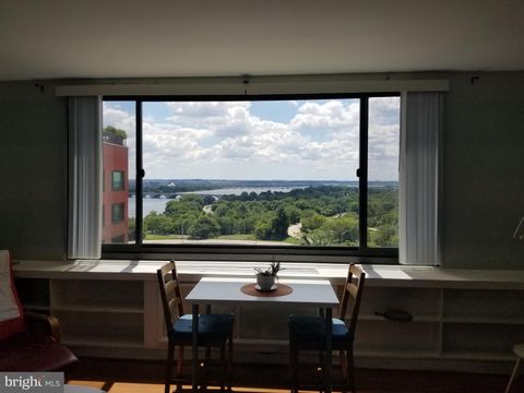 Condo For Rent - 1011 Arlington Boulevard #1040<br/> ARLINGTON, VA 22209