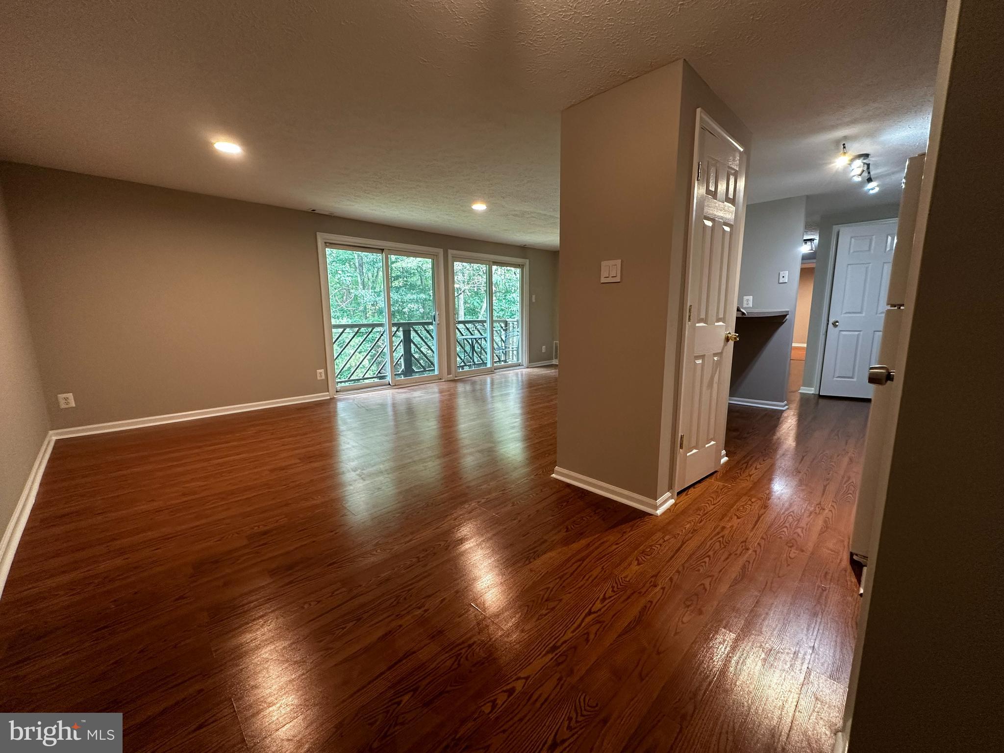 7 TEABERRY COURT