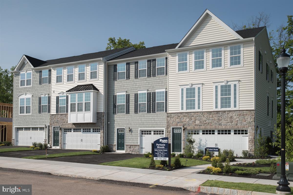 PERKASIE WOODS - Residential