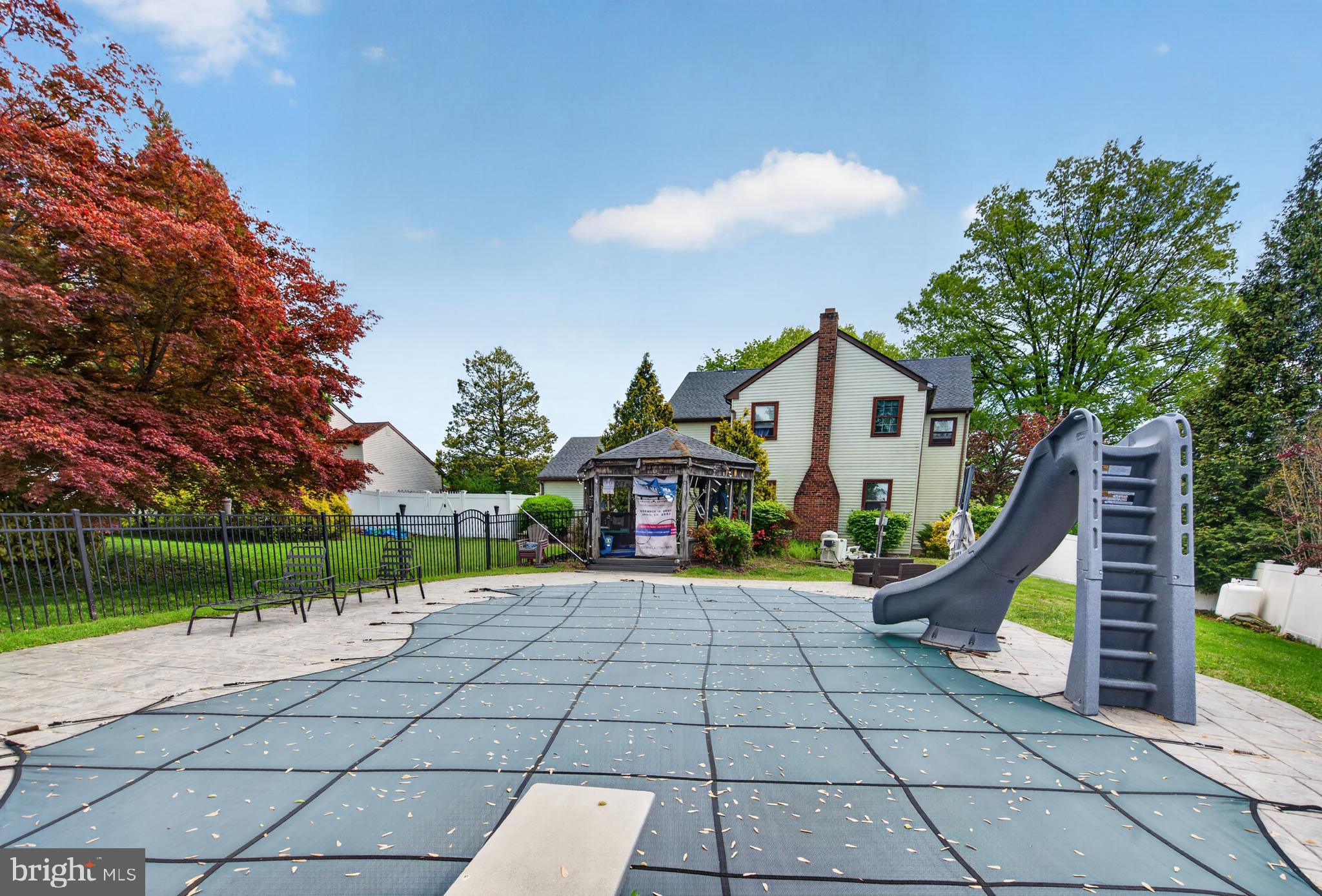 FOX RUN - Residential