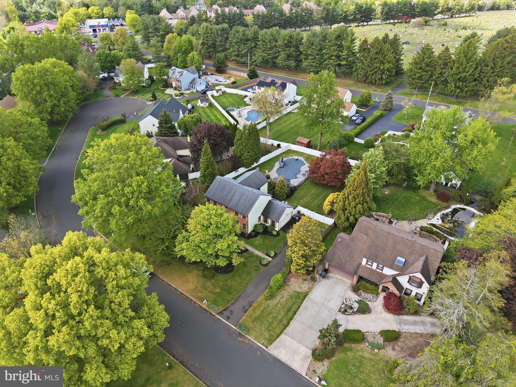 FOX RUN - Residential