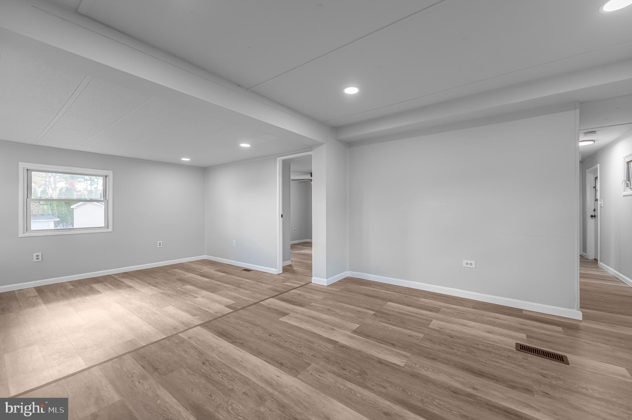 VALLEY FORGE CROSSIN - Residential