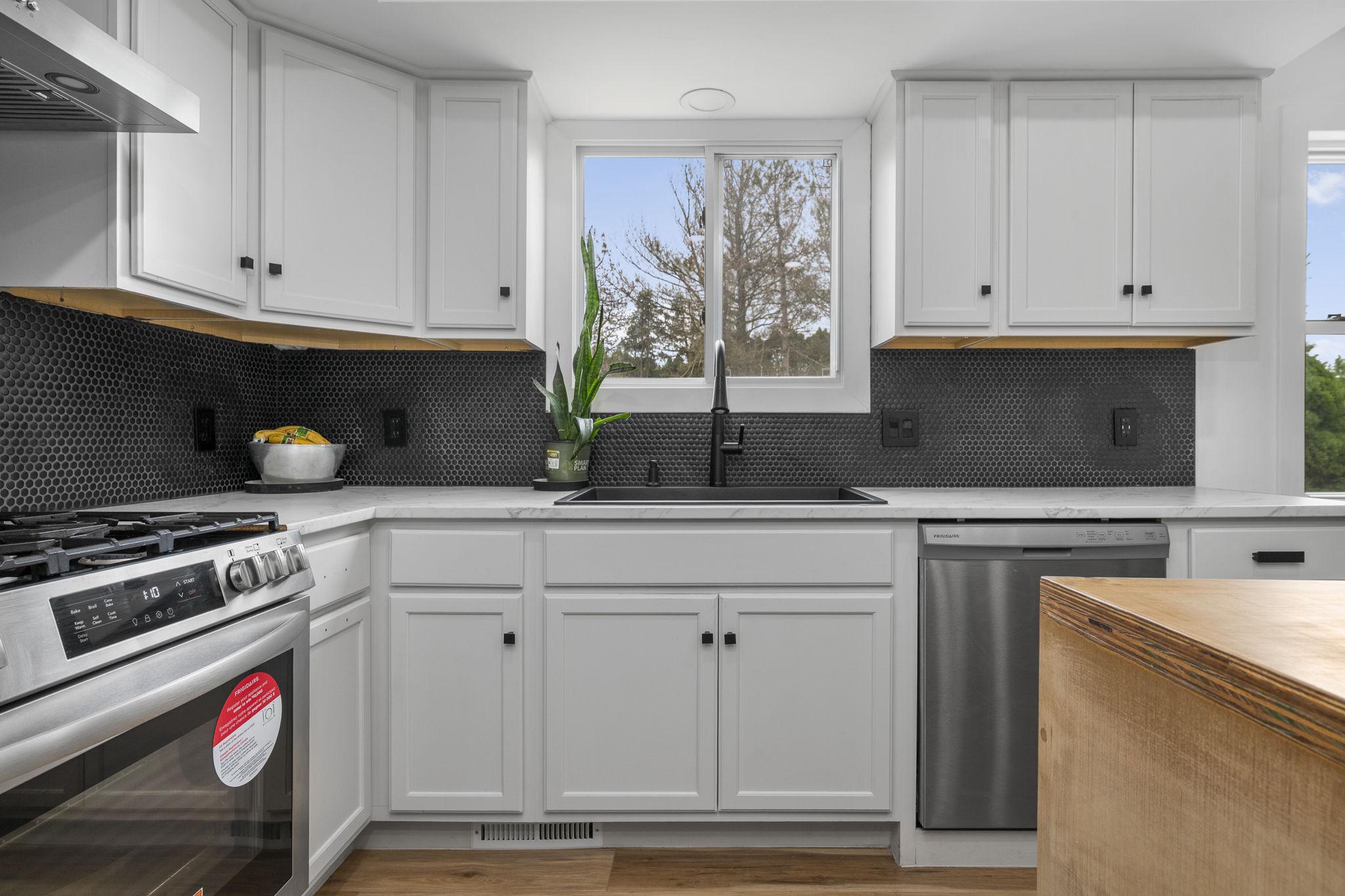 ONTELAUNEE HEIGHTS - Residential