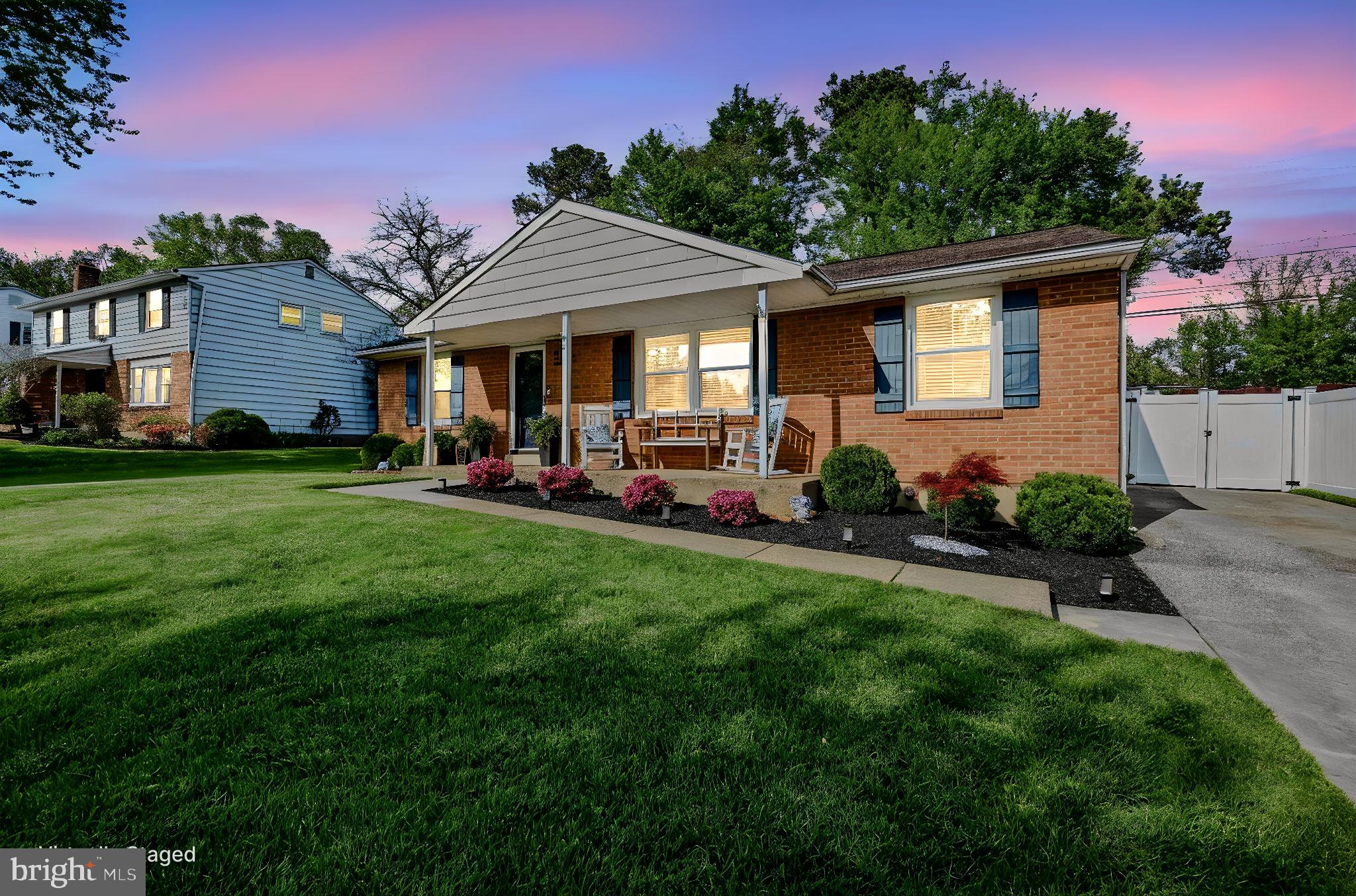 7 ARONIMINK DRIVE