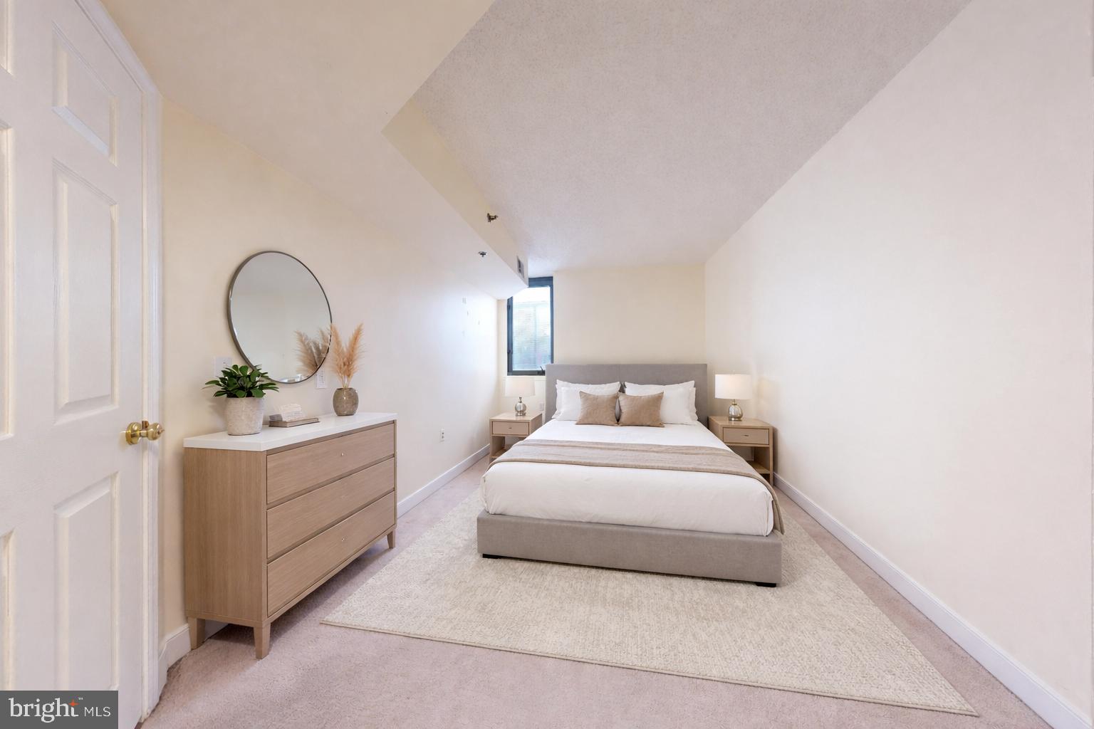 1045 N UTAH STREET 308