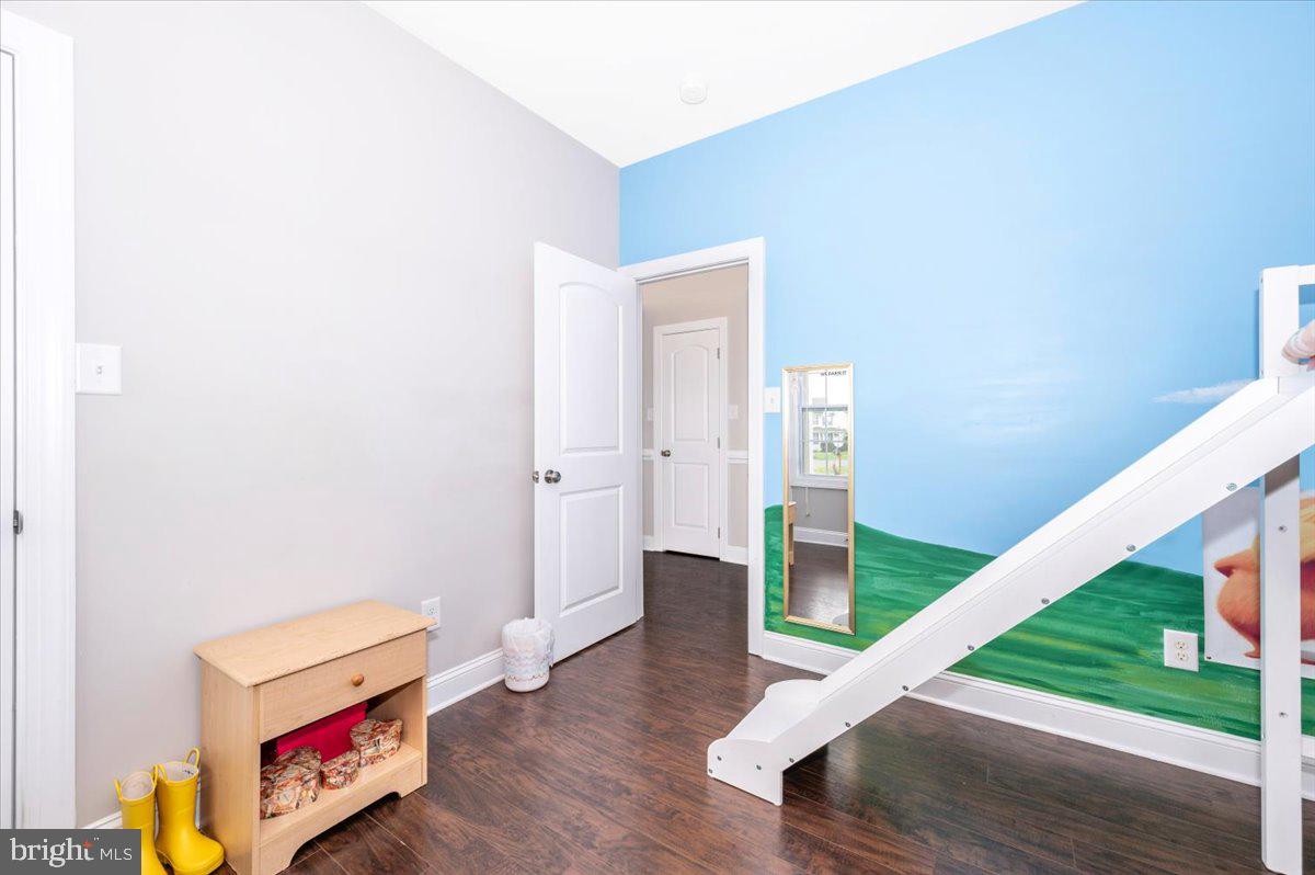 CRESTFIELD - Residential